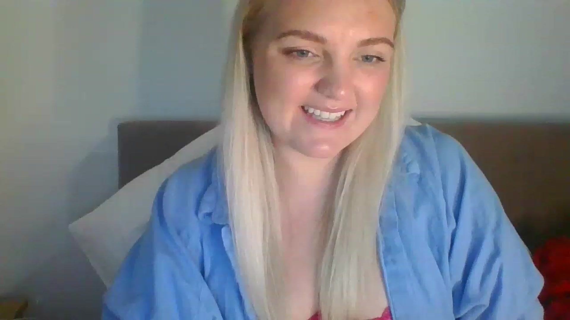 Gallery image thumbnail from JessyLou's myfreecams stream on, 04/18/2023, 20:52 image 7 of 20