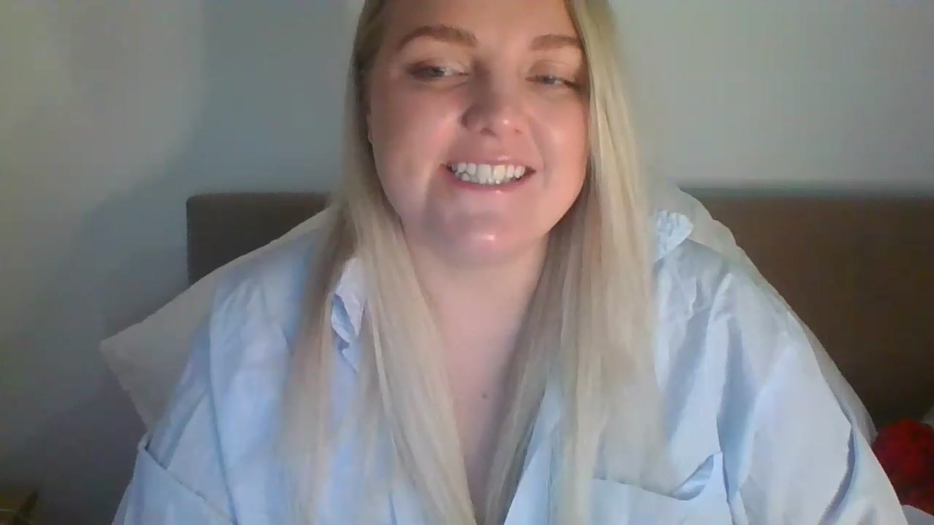 Gallery image thumbnail from JessyLou's myfreecams stream on, 04/18/2023, 20:52 image 19 of 20