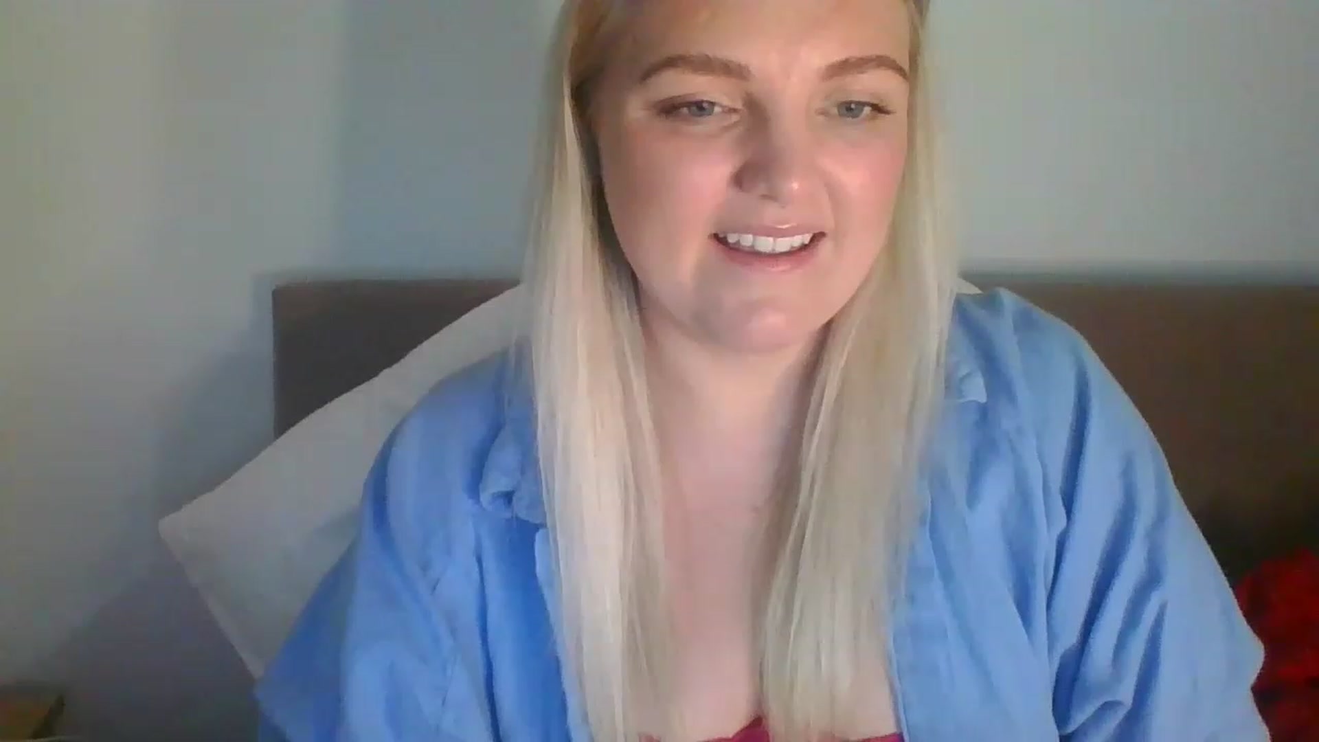 Gallery image thumbnail from JessyLou's myfreecams stream on, 04/18/2023, 20:52 image 8 of 20