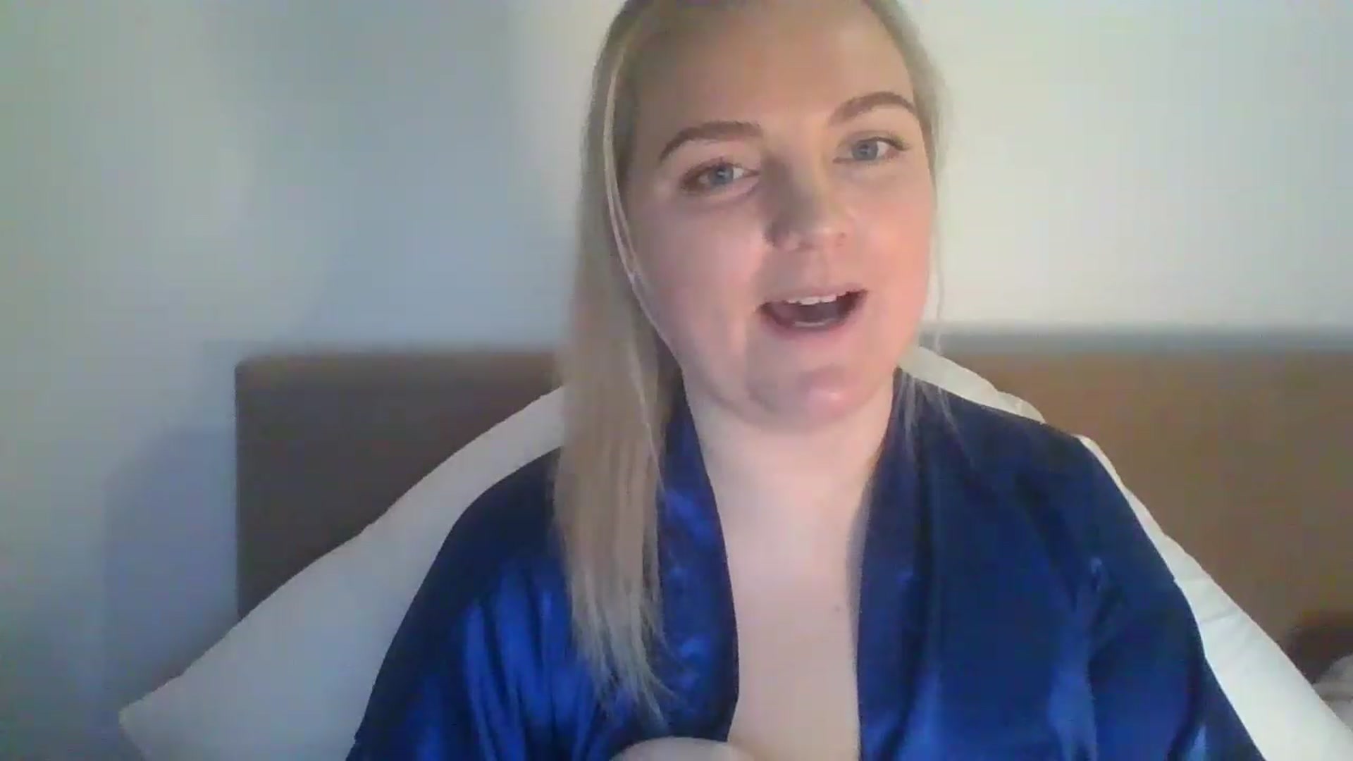 Gallery image thumbnail from JessyLou's myfreecams stream on, 04/23/2023, 22:24 image 20 of 20