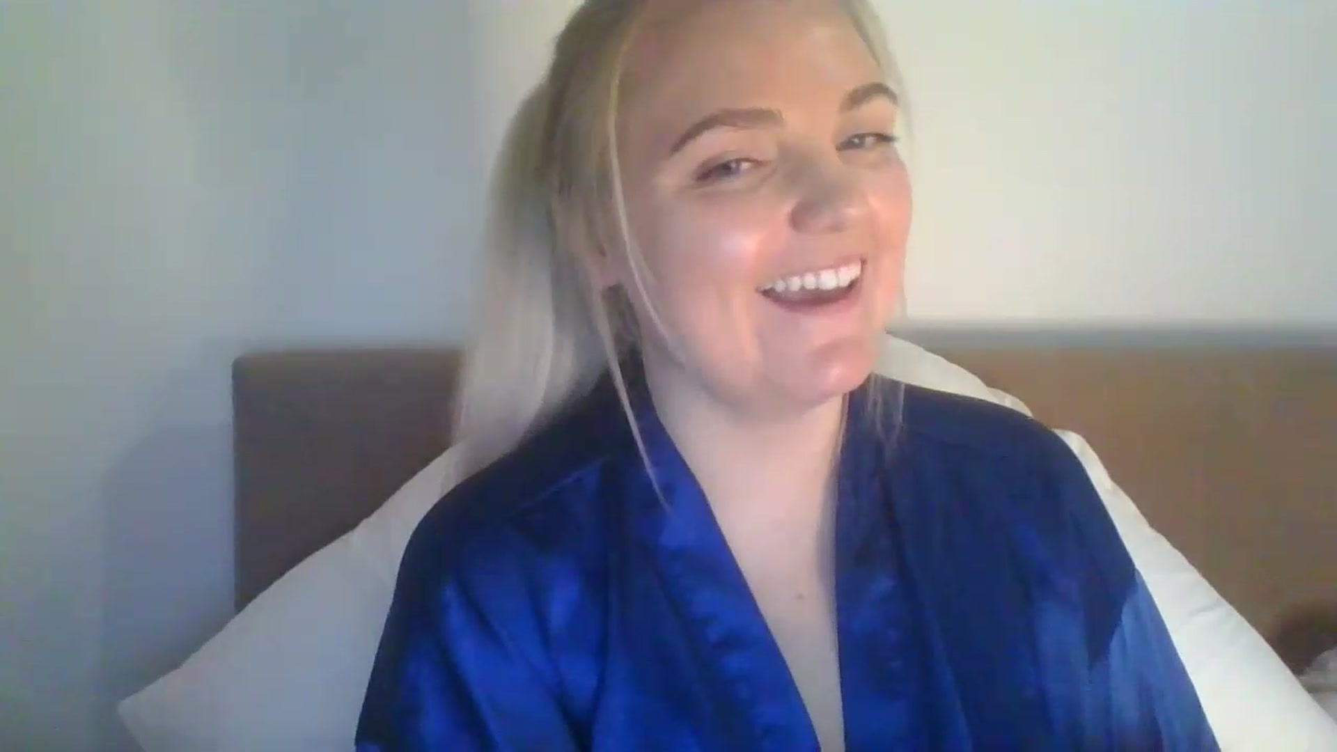 Gallery image thumbnail from JessyLou's myfreecams stream on, 04/23/2023, 22:24 image 19 of 20