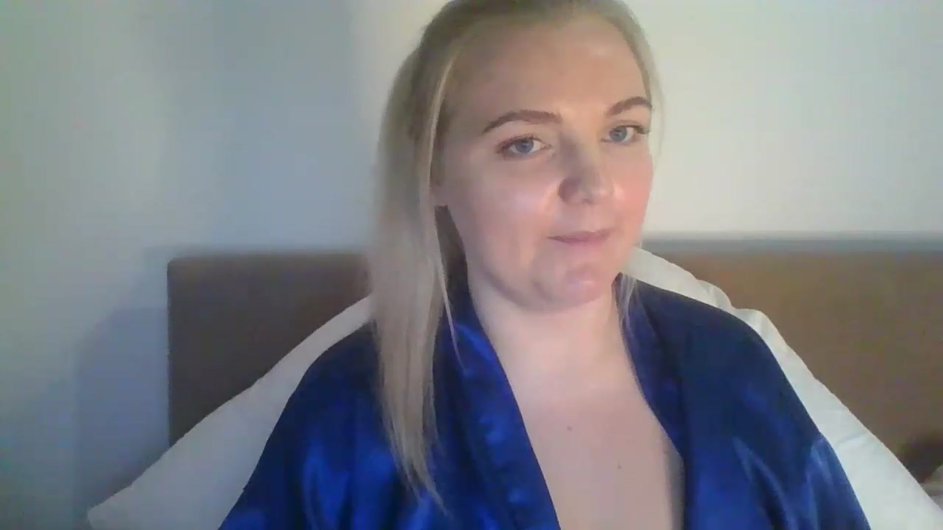 Gallery image thumbnail from JessyLou's myfreecams stream on, 04/23/2023, 22:24 image 16 of 20