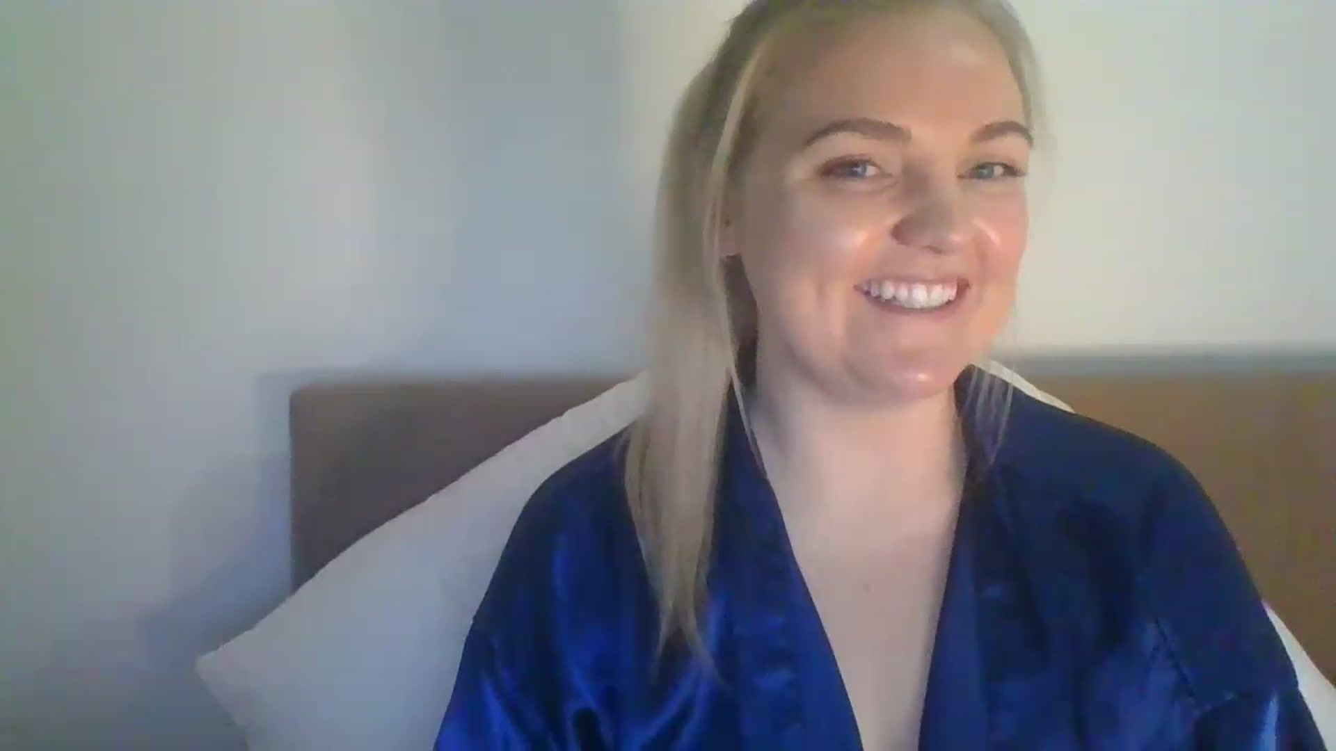 Gallery image thumbnail from JessyLou's myfreecams stream on, 04/23/2023, 22:24 image 7 of 20