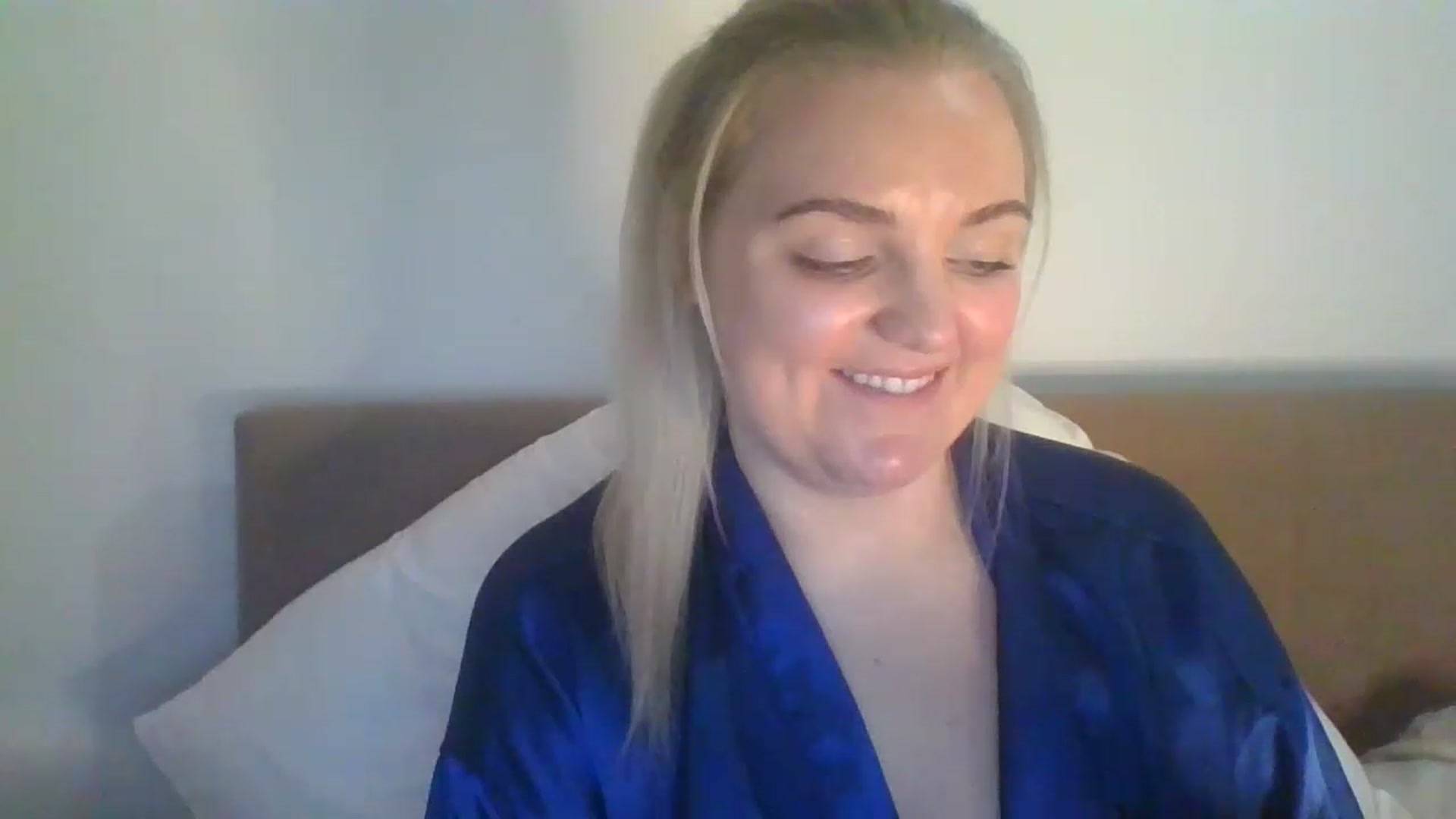 Gallery image thumbnail from JessyLou's myfreecams stream on, 04/23/2023, 22:24 image 11 of 20