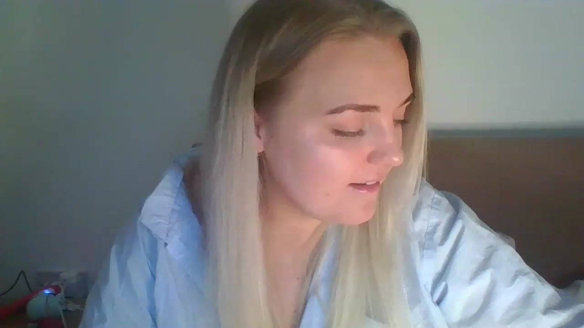 Gallery image thumbnail from JessyLou's myfreecams stream on, 05/18/2023, 20:53 image 12 of 20