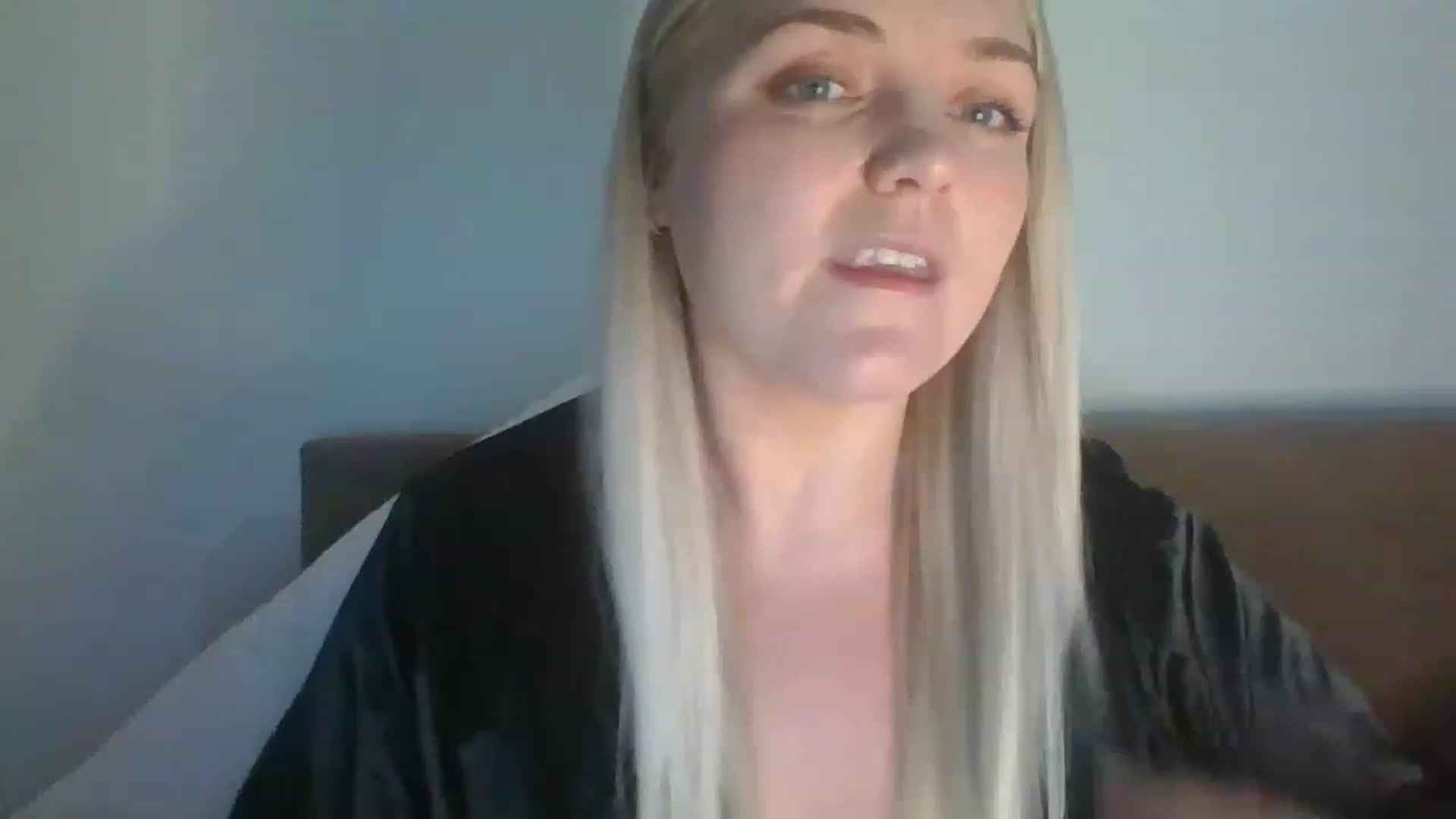 Gallery image thumbnail from JessyLou's myfreecams stream on, 06/06/2023, 19:53 image 1 of 20