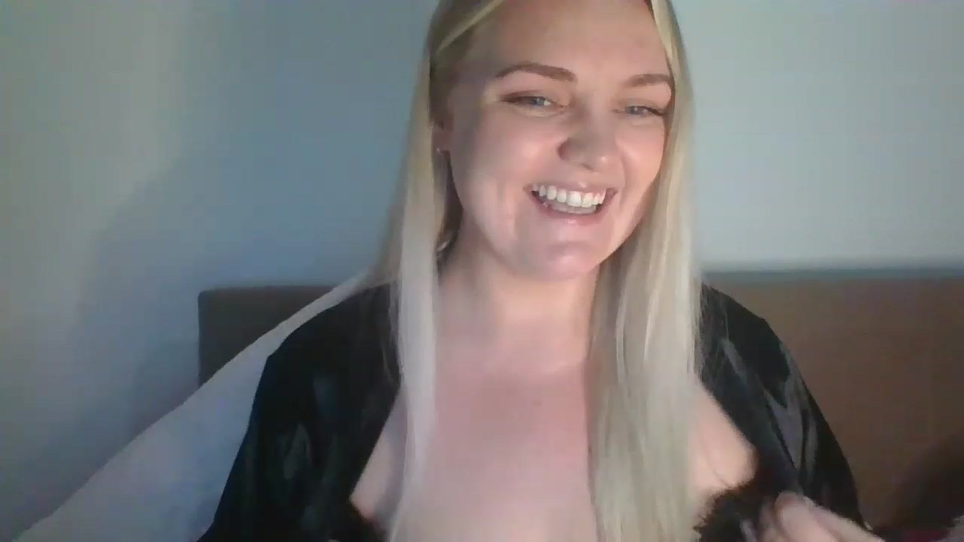 Gallery image thumbnail from JessyLou's myfreecams stream on, 06/06/2023, 19:53 image 7 of 20