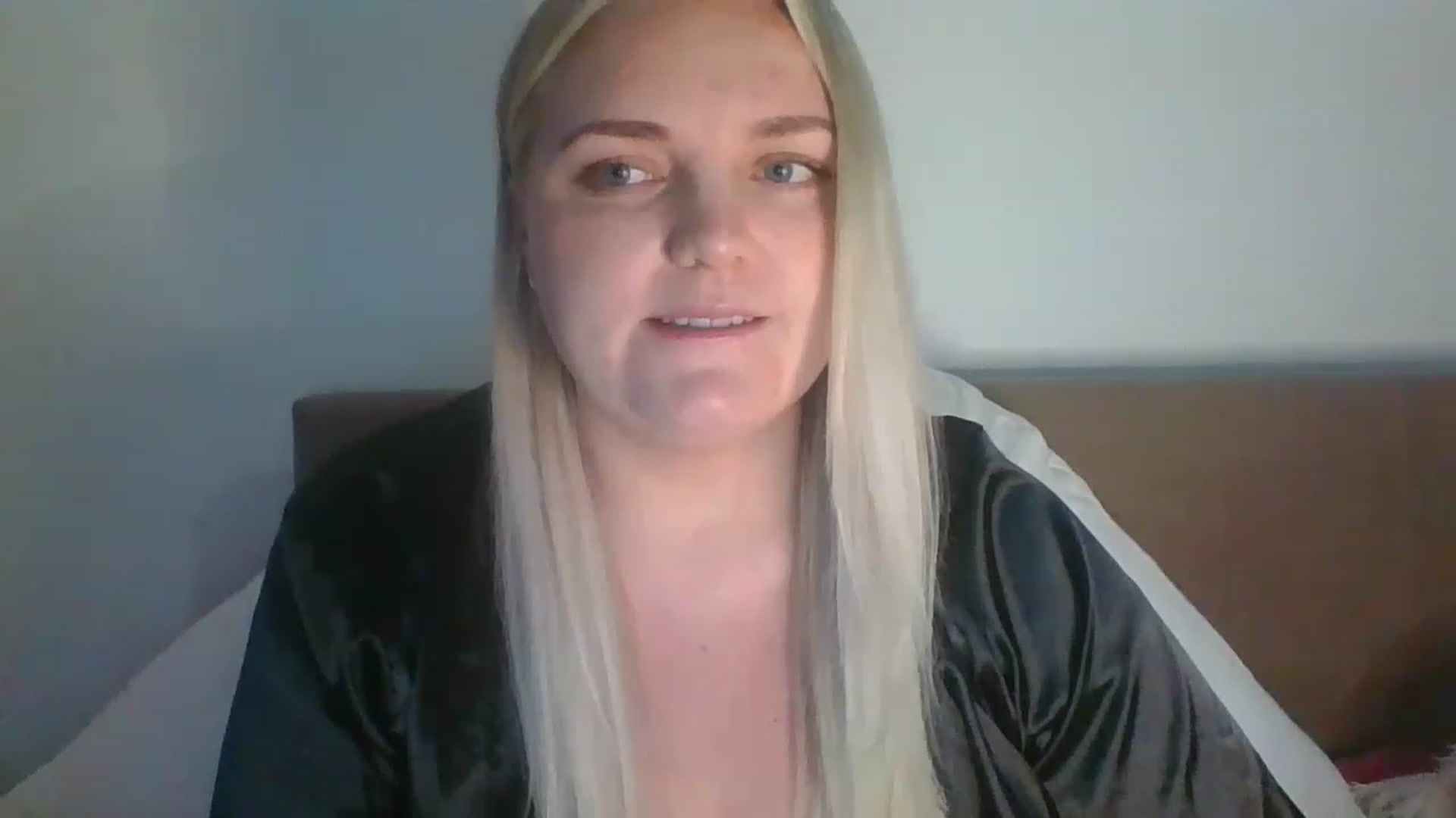 Gallery image thumbnail from JessyLou's myfreecams stream on, 06/06/2023, 19:53 image 17 of 20