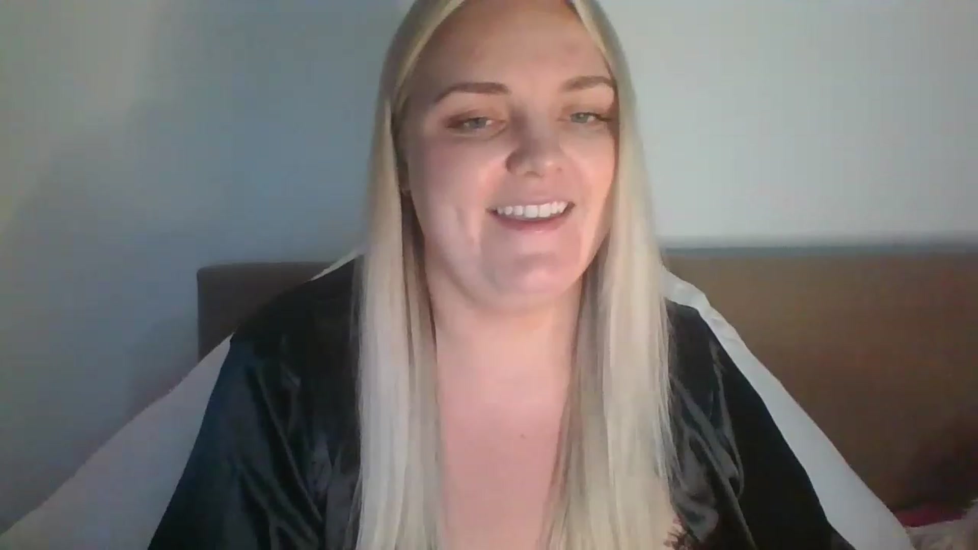 Gallery image thumbnail from JessyLou's myfreecams stream on, 06/06/2023, 19:53 image 14 of 20