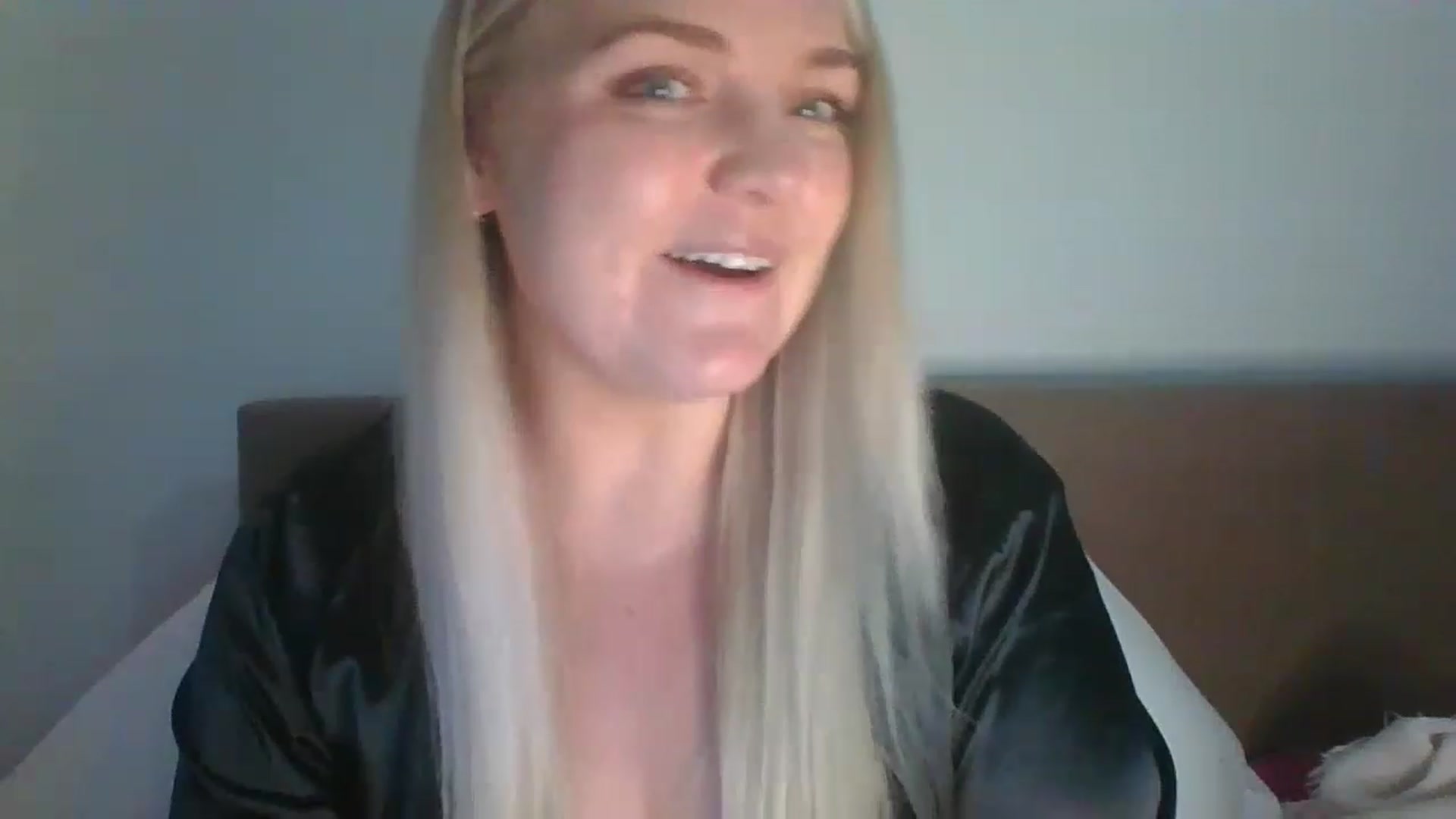 Gallery image thumbnail from JessyLou's myfreecams stream on, 06/06/2023, 20:20 image 5 of 20