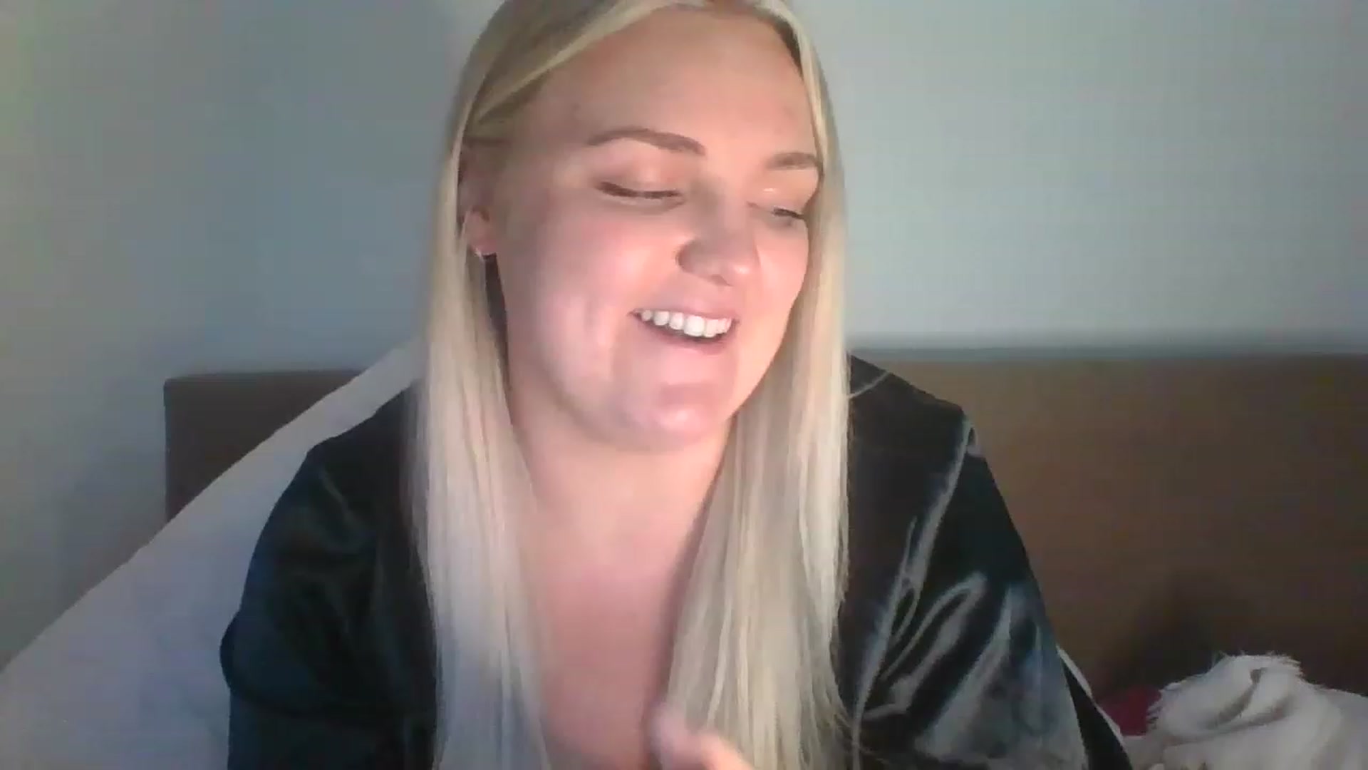 Gallery image thumbnail from JessyLou's myfreecams stream on, 06/06/2023, 20:20 image 1 of 20