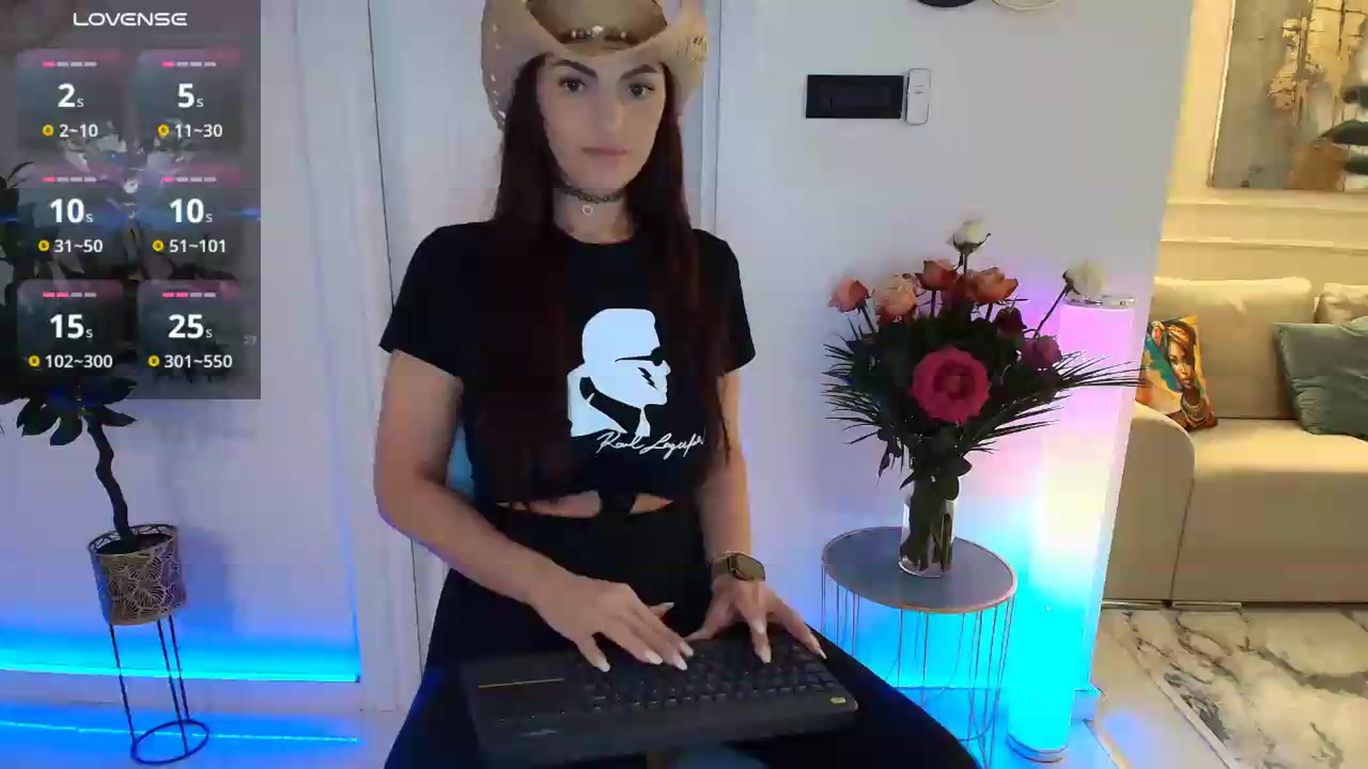 Gallery image thumbnail from JessyVixen's myfreecams stream on, 05/25/2026, 16:24 image 17 of 20