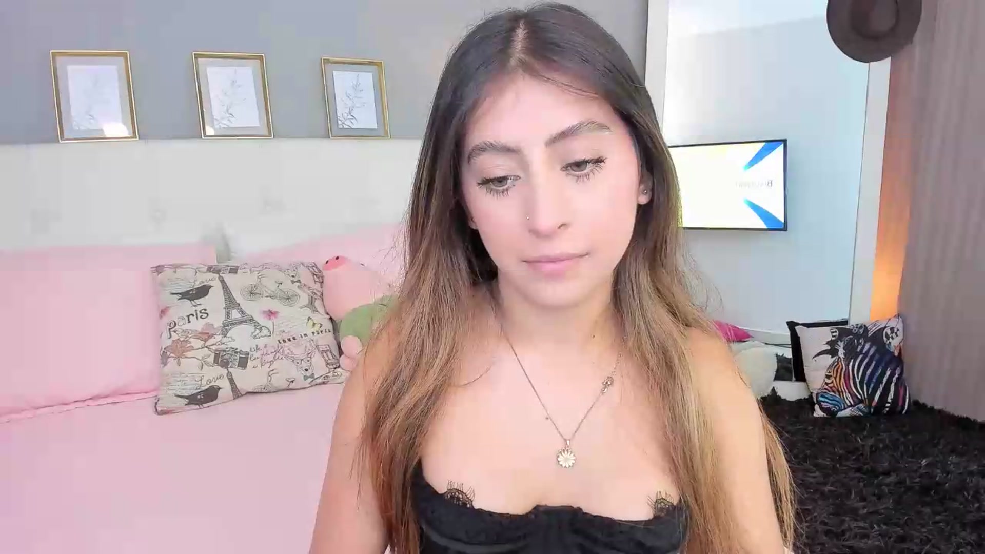 Gallery image thumbnail from Jessy_Jones's myfreecams stream on, 05/14/2026, 24:27 image 6 of 20