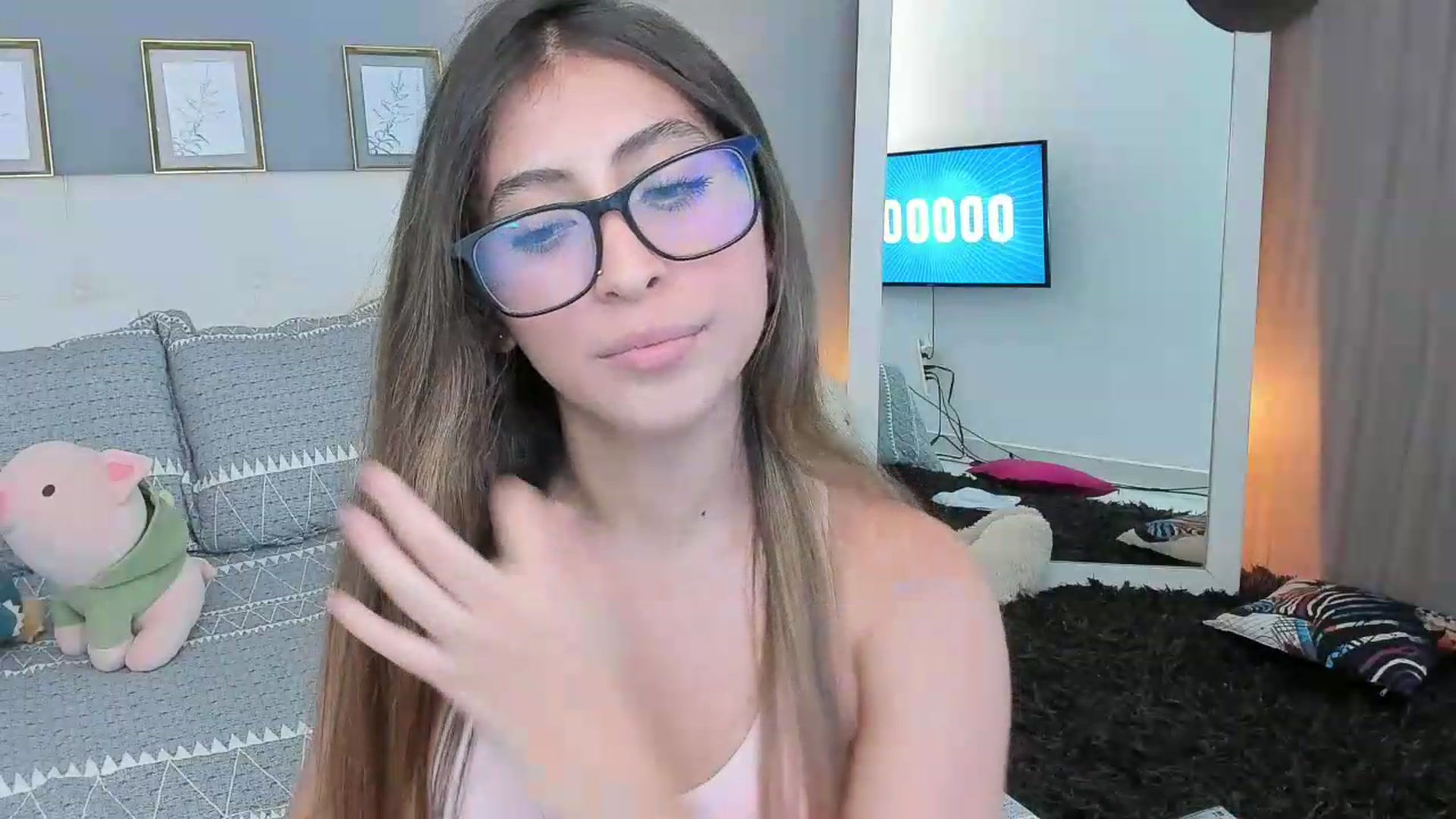 Gallery image thumbnail from Jessy_Jones's myfreecams stream on, 05/19/2026, 03:39 image 8 of 20