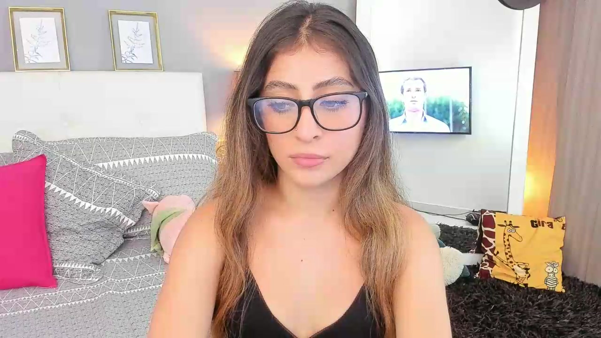 Gallery image thumbnail from Jessy_Jones's myfreecams stream on, 05/26/2026, 03:03 image 17 of 20