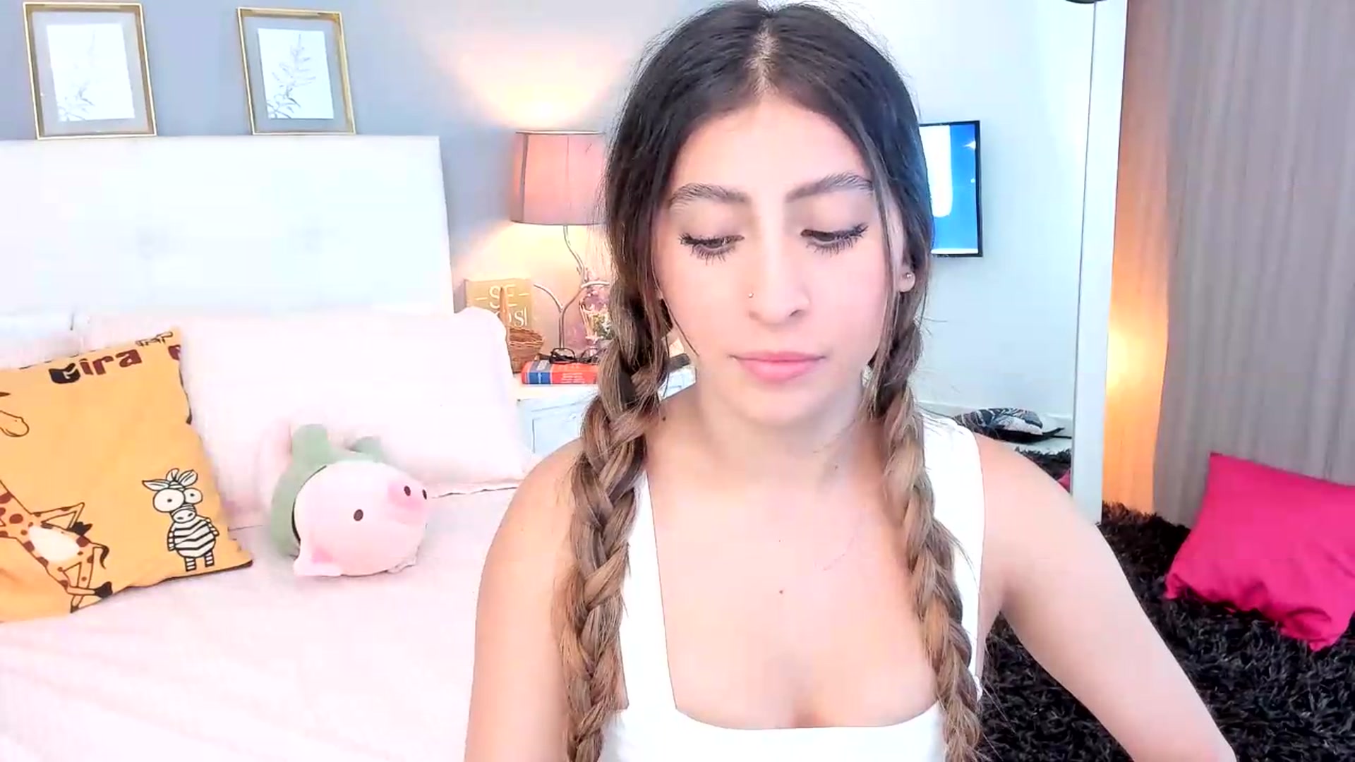 Gallery image thumbnail from Jessy_Jones's myfreecams stream on, 05/27/2026, 03:04 image 7 of 20