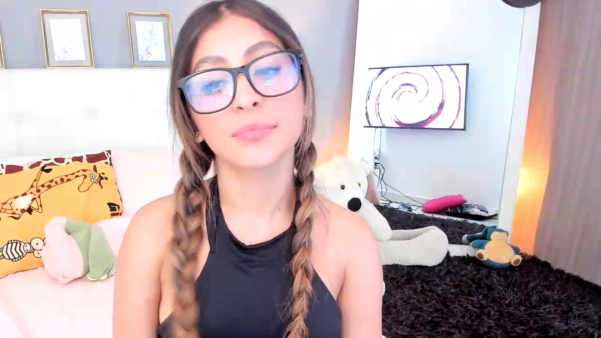 Gallery image thumbnail from Jessy_Jones's myfreecams stream on, 05/28/2026, 01:41 image 13 of 20