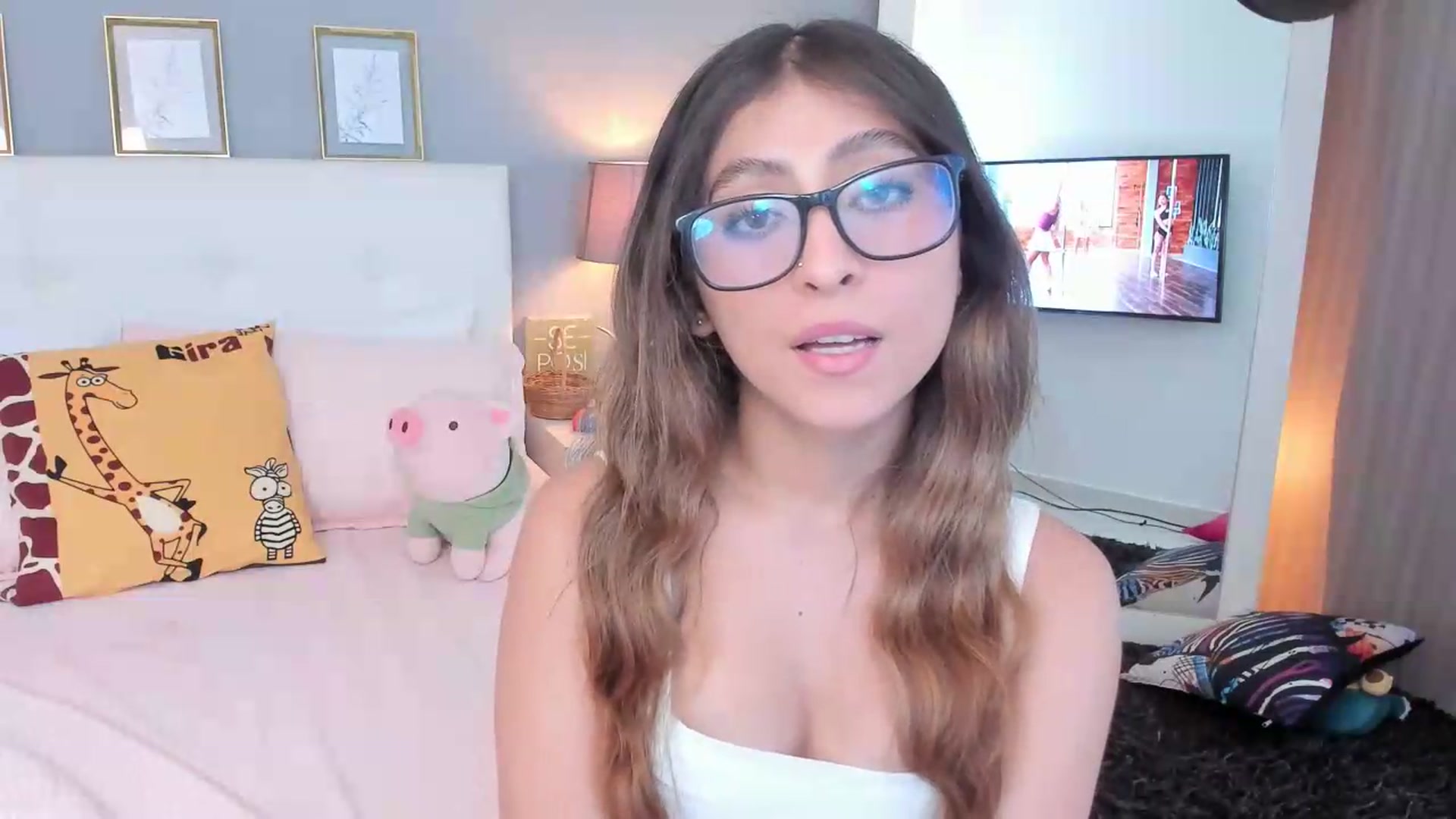 Gallery image thumbnail from Jessy_Jones's myfreecams stream on, 06/04/2026, 02:32 image 4 of 20