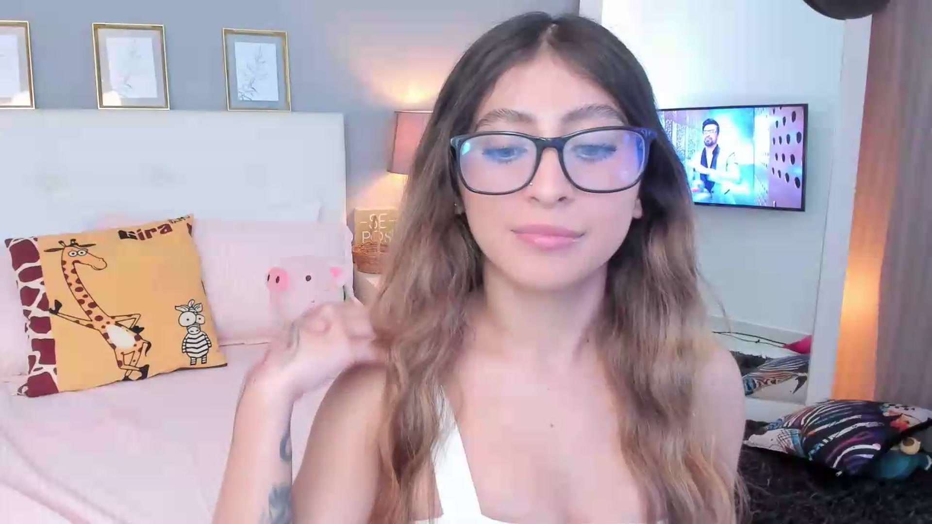 Gallery image thumbnail from Jessy_Jones's myfreecams stream on, 06/04/2026, 02:32 image 19 of 20