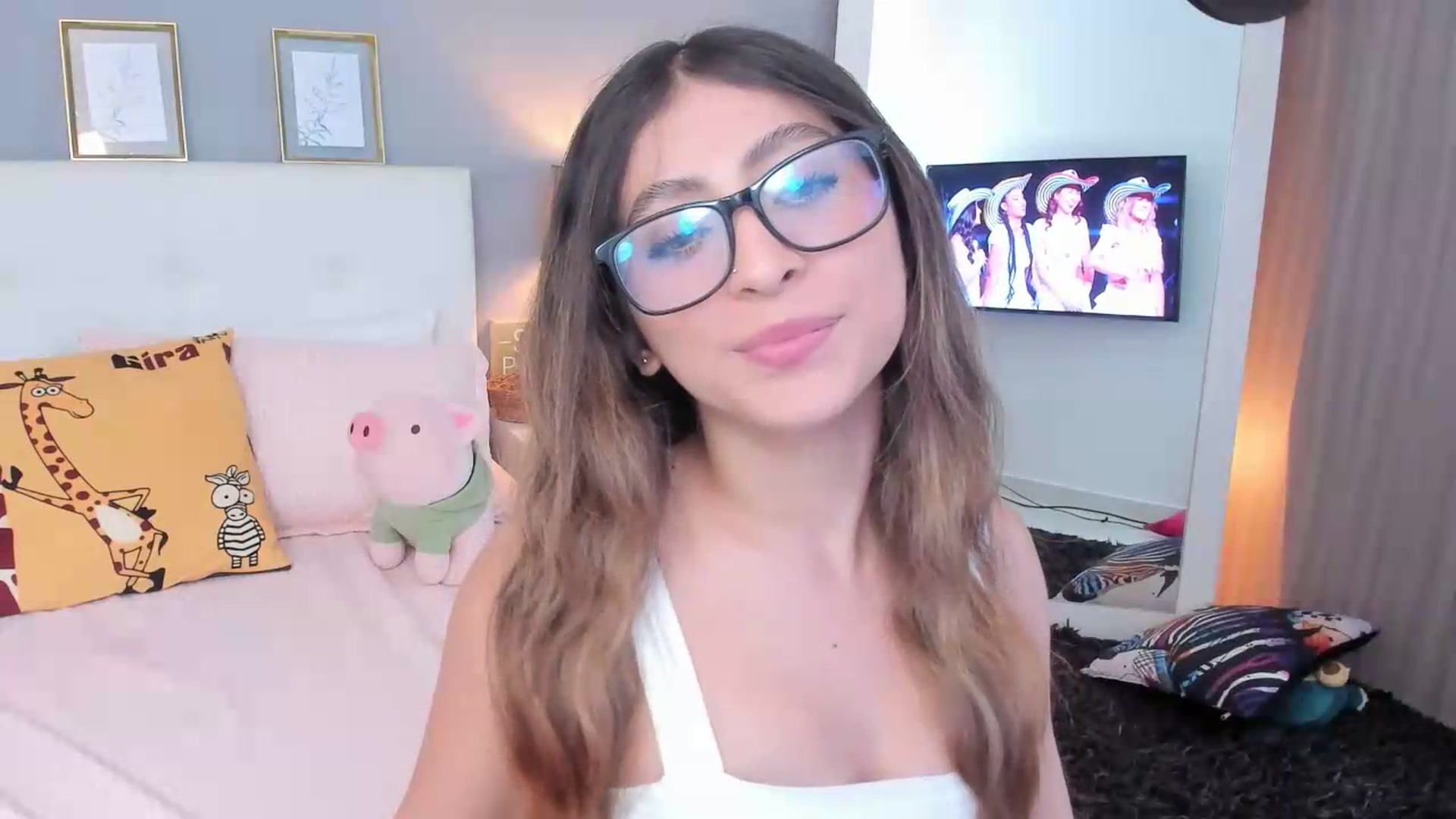 Gallery image thumbnail from Jessy_Jones's myfreecams stream on, 06/04/2026, 02:32 image 9 of 20