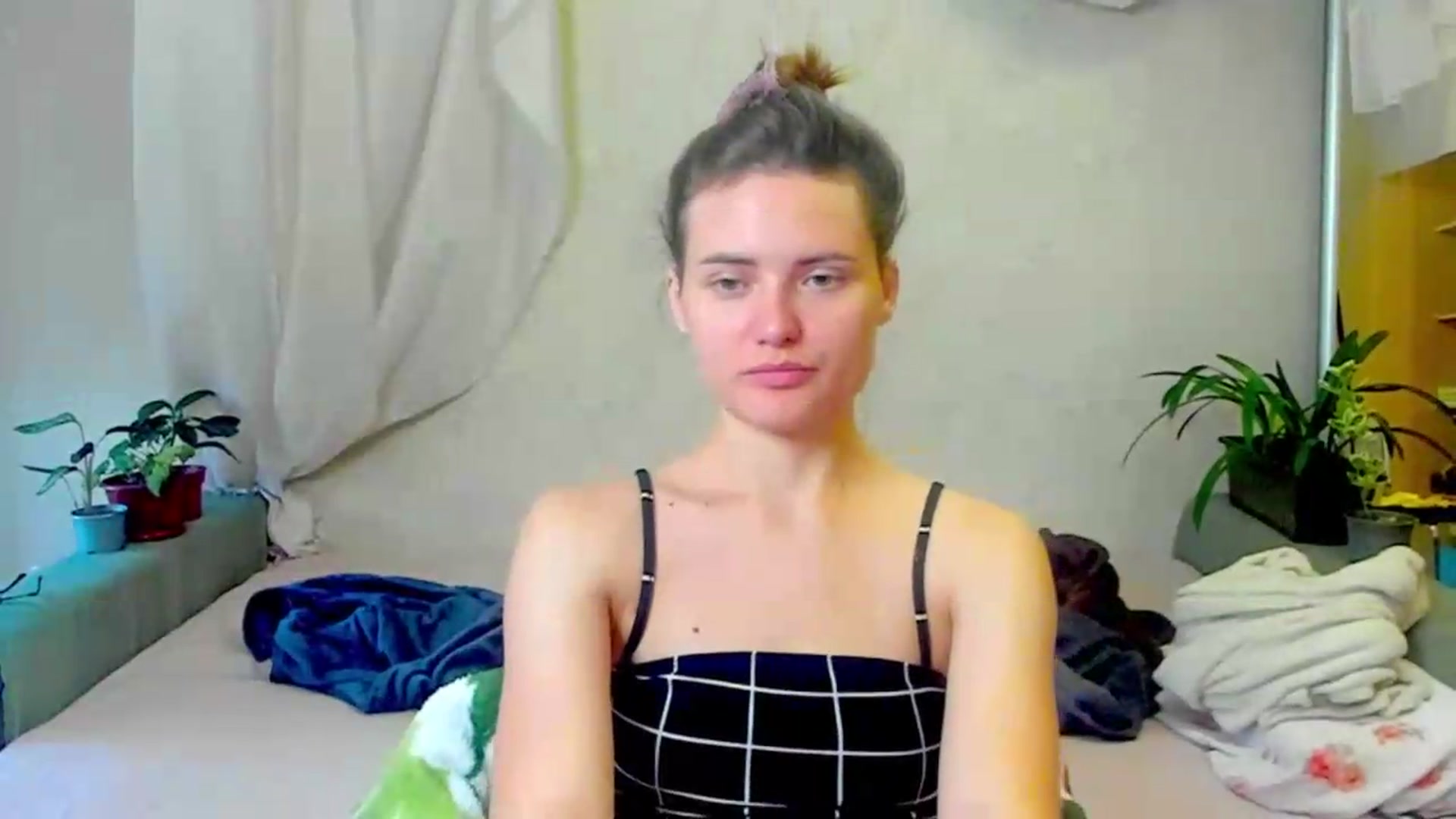 Gallery image thumbnail from Jessy_lil's myfreecams stream on, 06/27/2026, 14:53 image 14 of 20