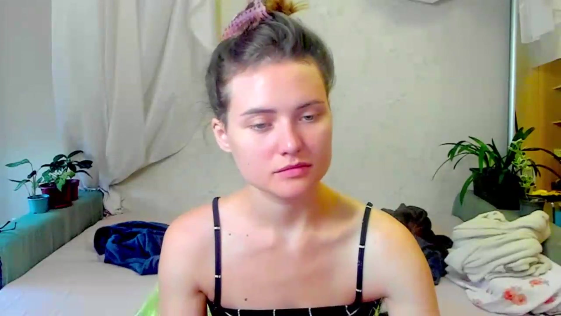 Gallery image thumbnail from Jessy_lil's myfreecams stream on, 06/27/2026, 14:53 image 17 of 20
