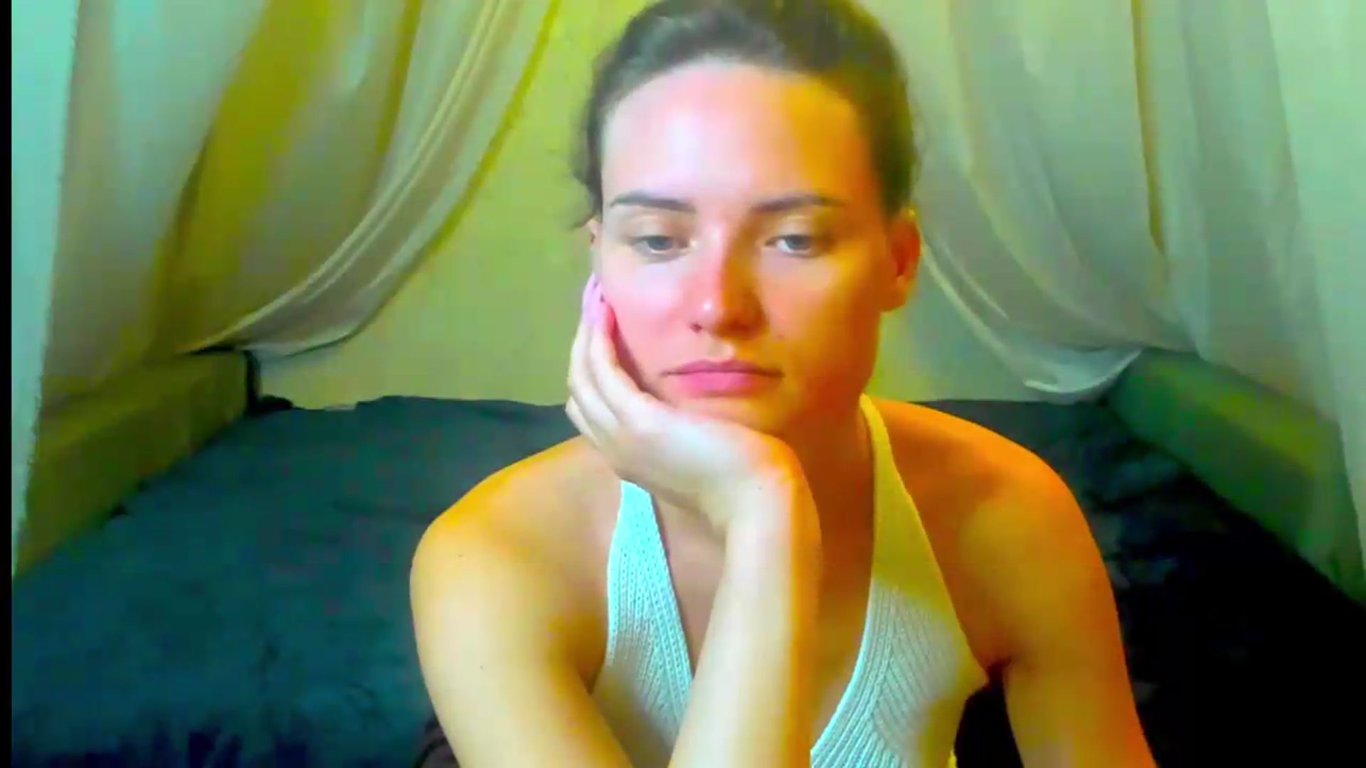 Gallery image thumbnail from Jessy_lil's myfreecams stream on, 07/16/2026, 19:00 image 19 of 20