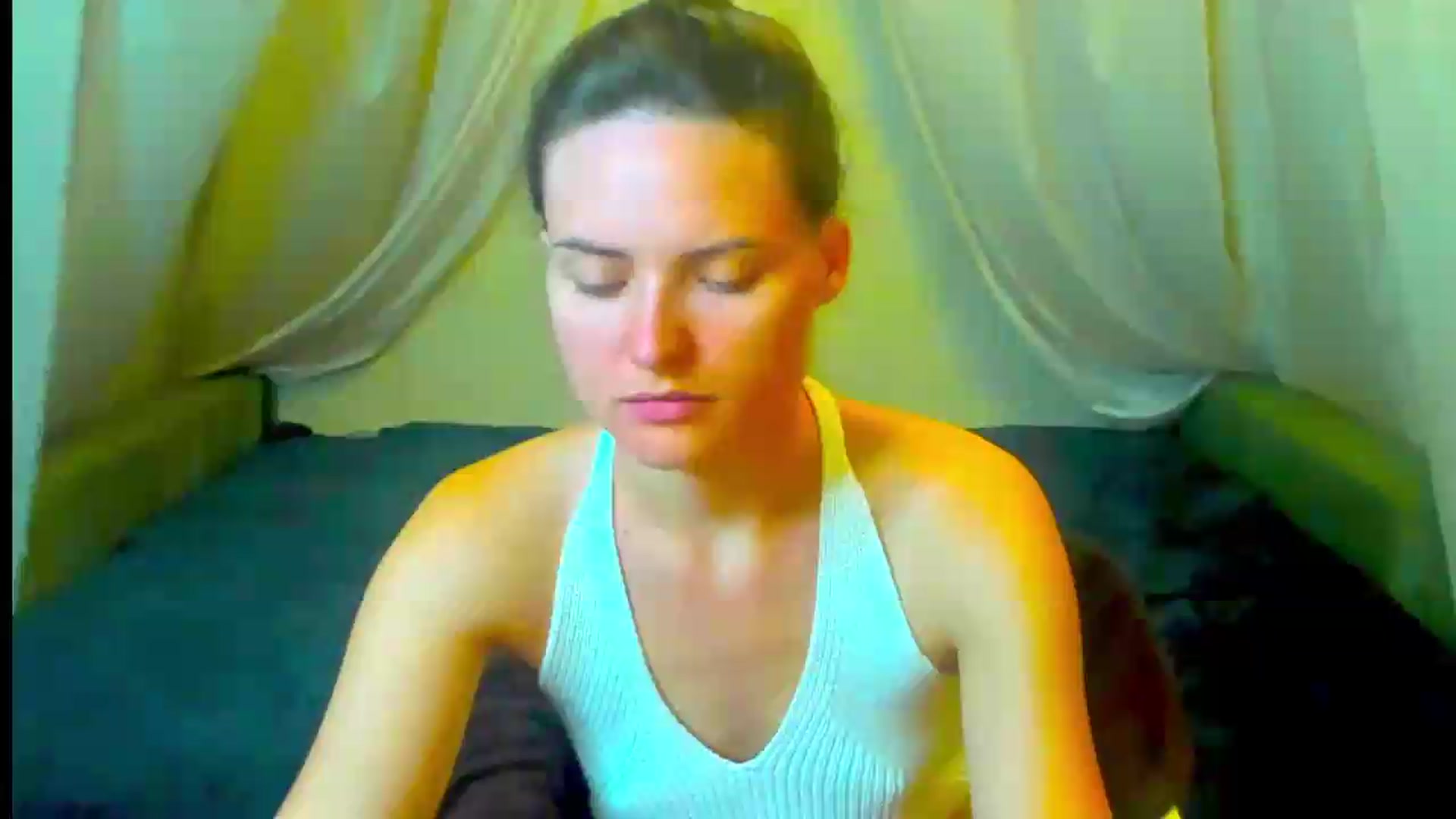 Gallery image thumbnail from Jessy_lil's myfreecams stream on, 07/16/2026, 19:00 image 1 of 20