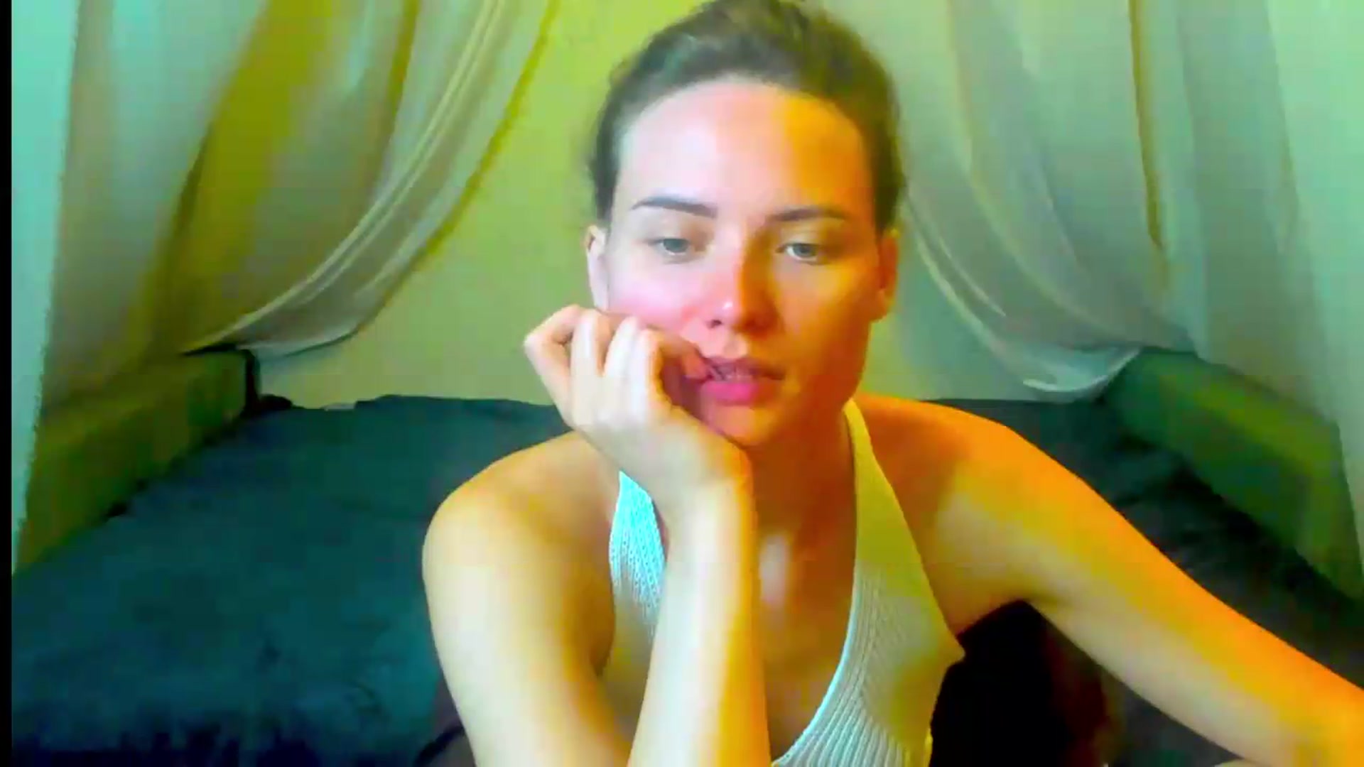 Gallery image thumbnail from Jessy_lil's myfreecams stream on, 07/16/2026, 19:00 image 8 of 20