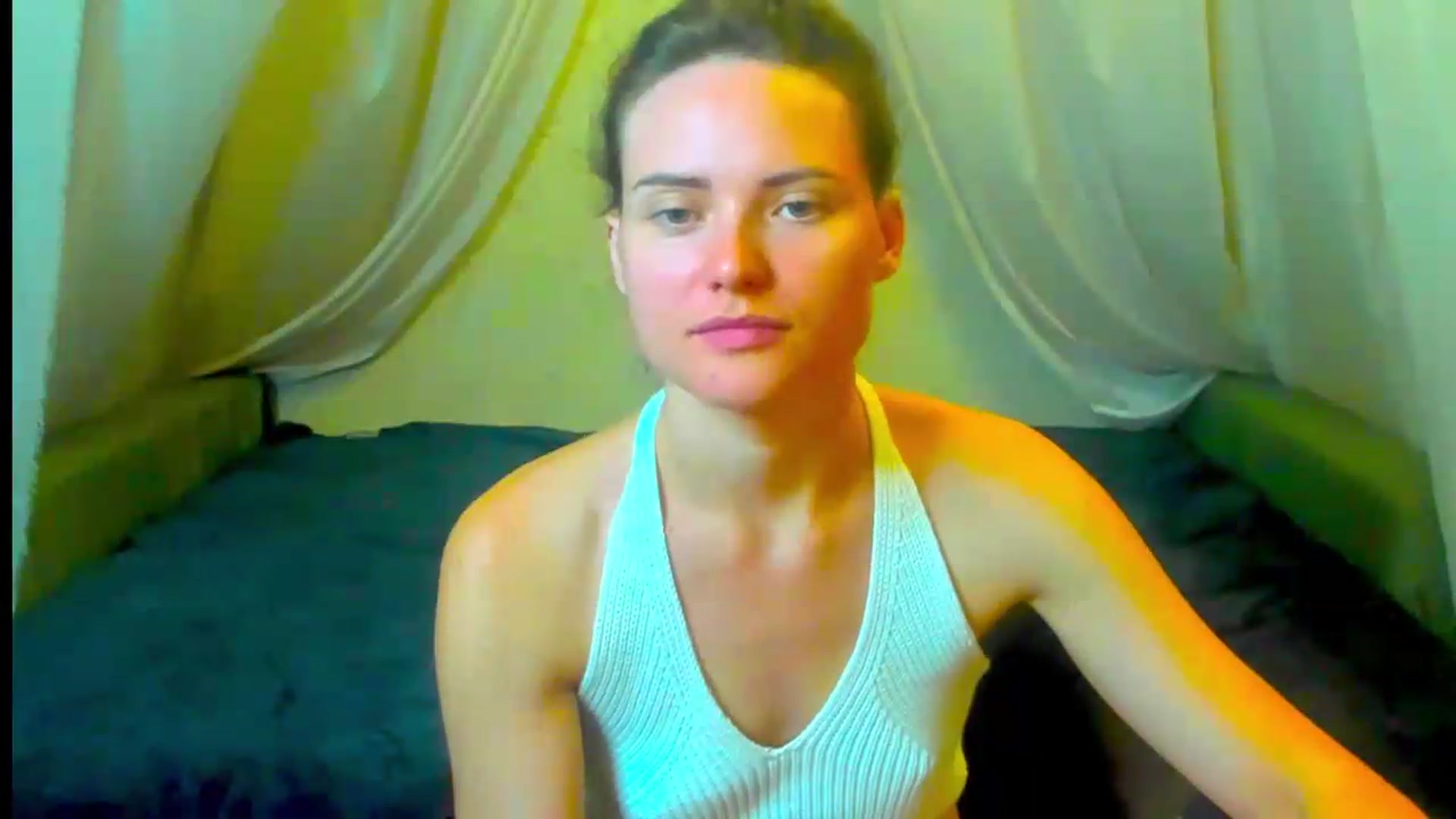 Gallery image thumbnail from Jessy_lil's myfreecams stream on, 07/16/2026, 19:00 image 14 of 20