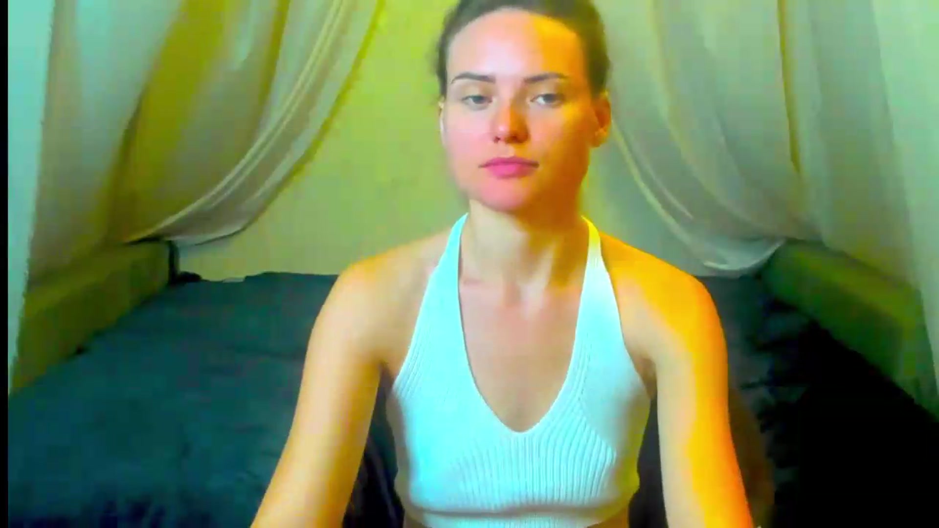 Gallery image thumbnail from Jessy_lil's myfreecams stream on, 07/16/2026, 19:00 image 10 of 20