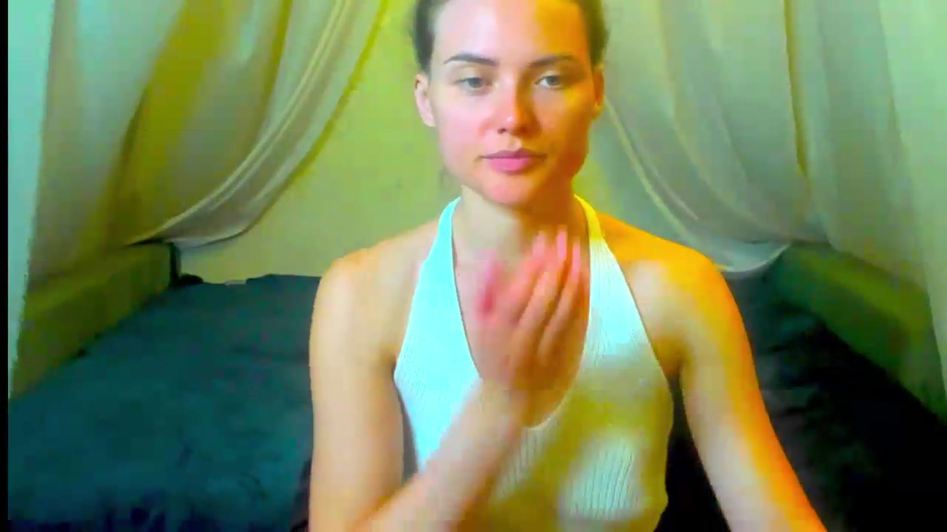 Gallery image thumbnail from Jessy_lil's myfreecams stream on, 07/16/2026, 19:00 image 12 of 20