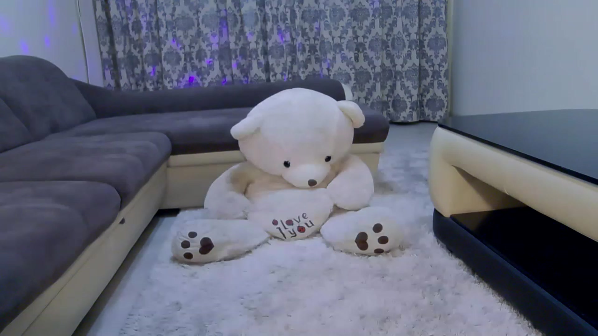 Gallery image thumbnail from Jessy_mylove's myfreecams stream on, 03/14/2023, 18:32 image 9 of 20