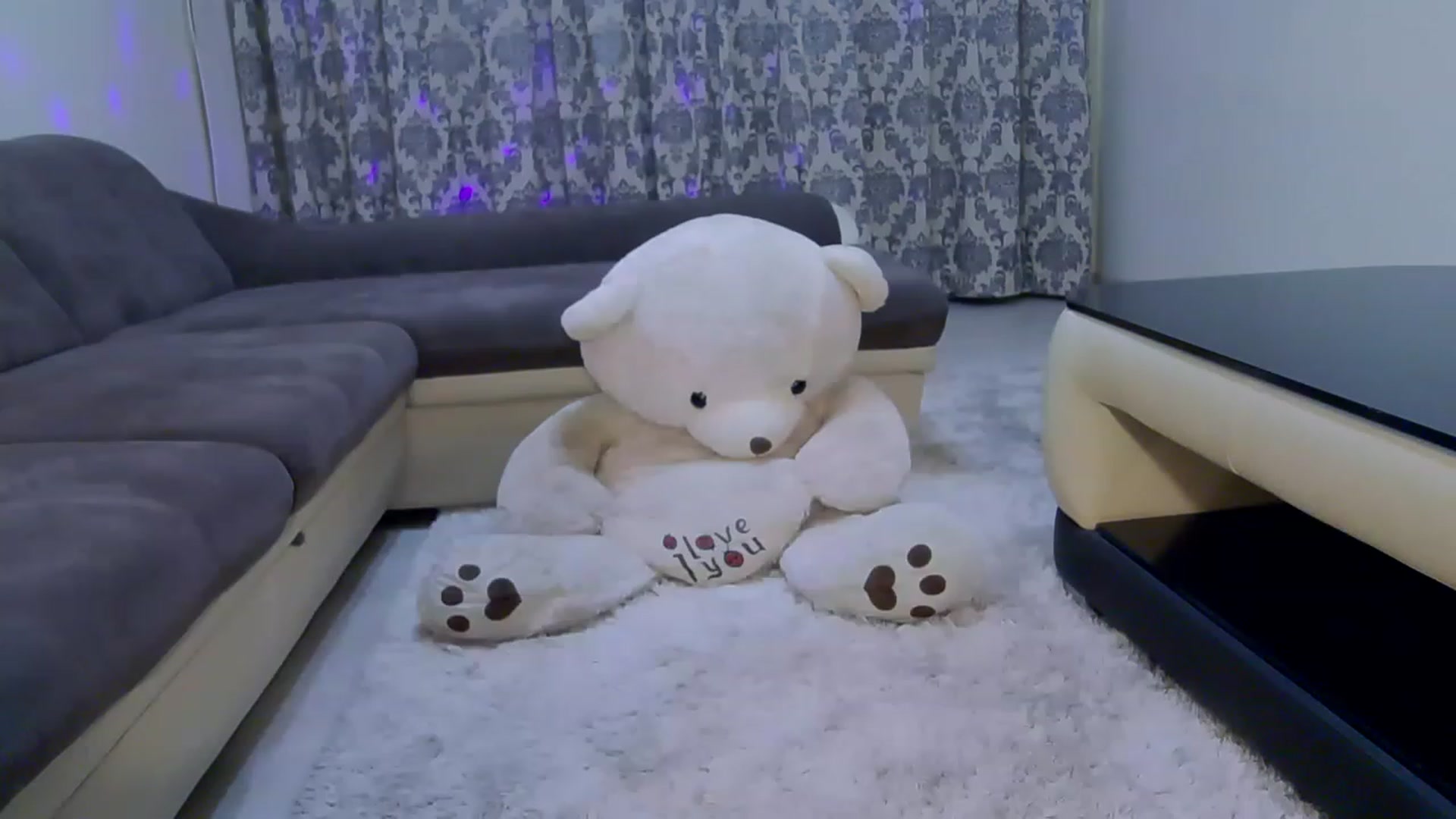 Gallery image thumbnail from Jessy_mylove's myfreecams stream on, 03/14/2023, 18:32 image 12 of 20