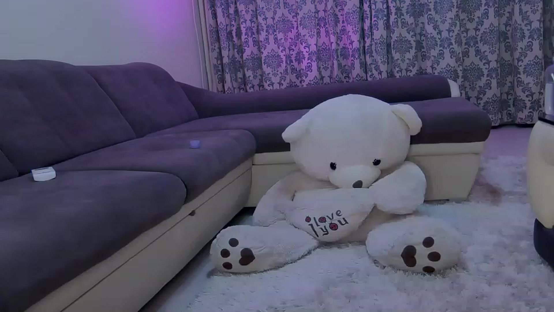 Gallery image thumbnail from Jessy_mylove's myfreecams stream on, 04/30/2023, 23:34 image 15 of 20