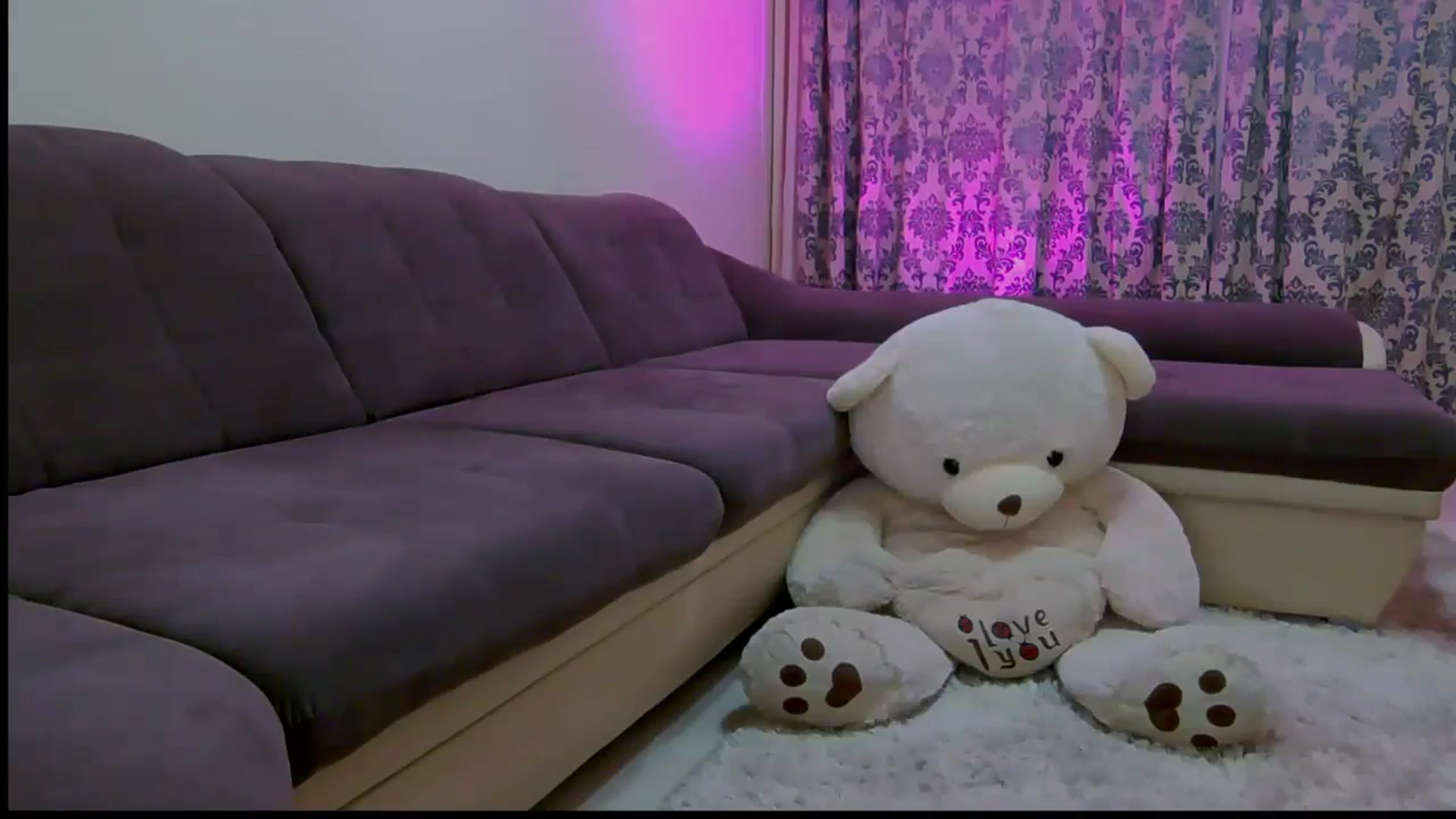 Gallery image thumbnail from Jessy_mylove's myfreecams stream on, 08/21/2023, 02:03 image 17 of 20