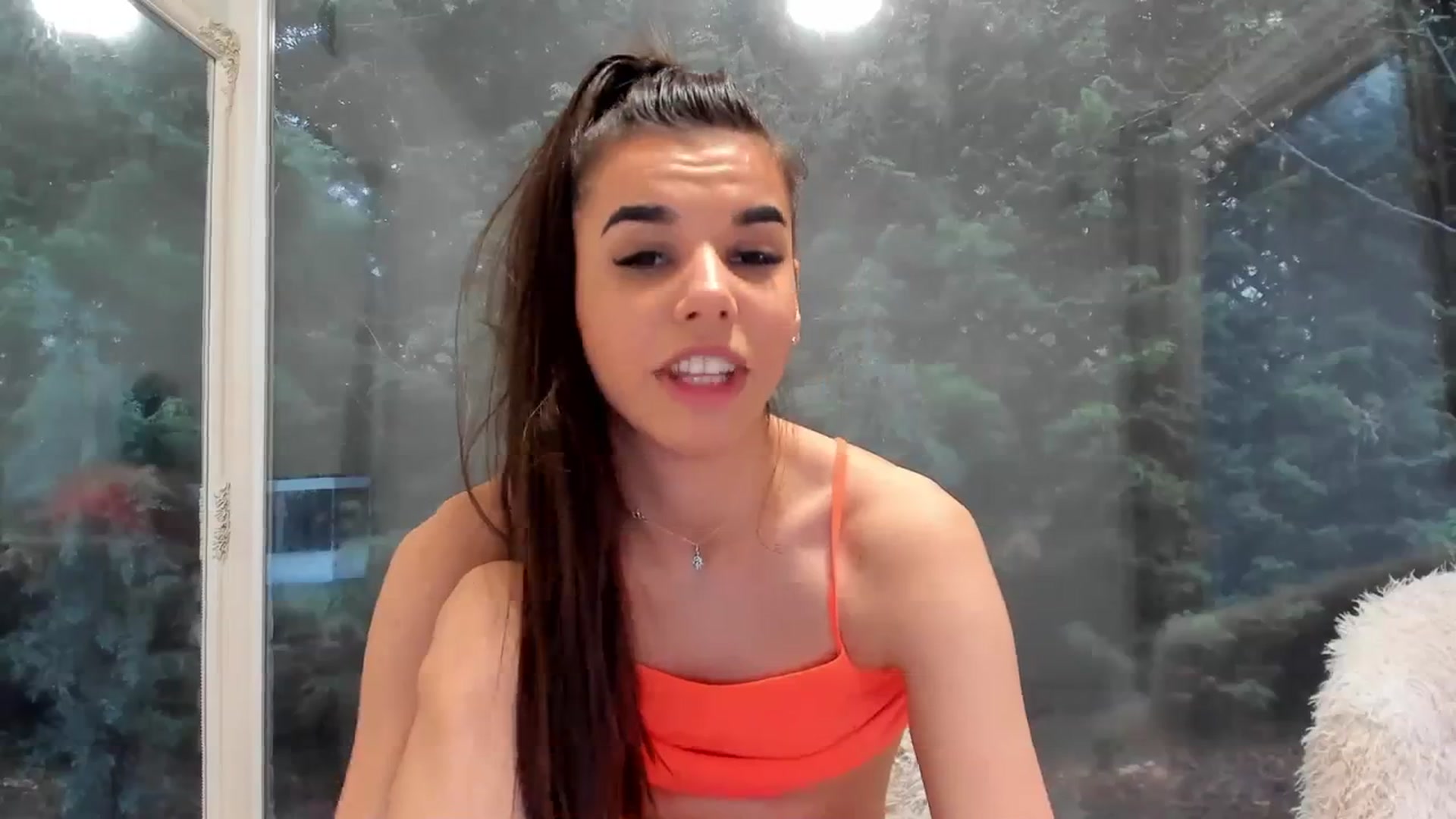 Gallery image thumbnail from Jessy_yy's myfreecams stream on, 03/12/2024, 10:51 image 12 of 20