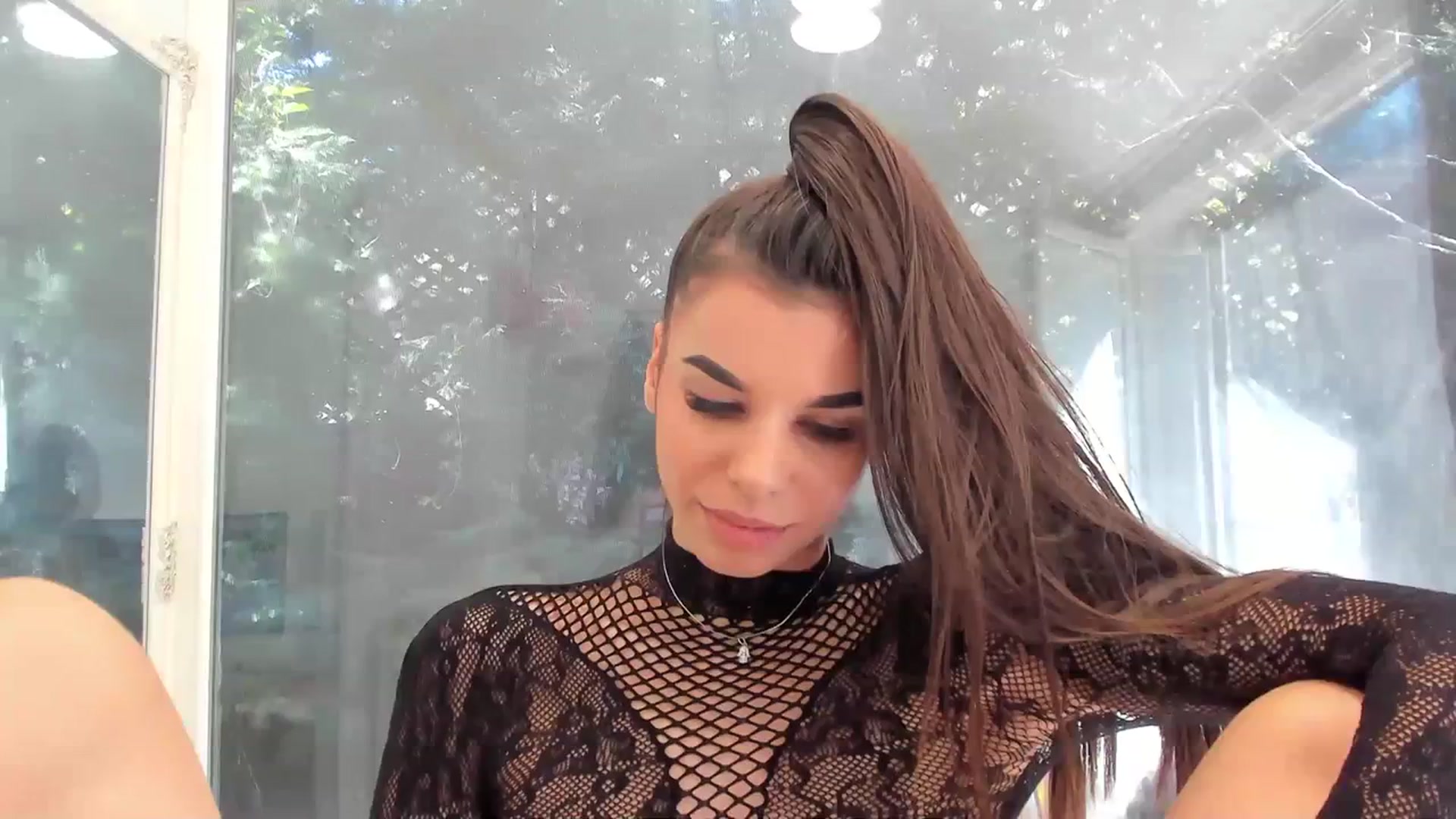 Gallery image thumbnail from Jessy_yy's myfreecams stream on, 04/10/2024, 10:48 image 1 of 20
