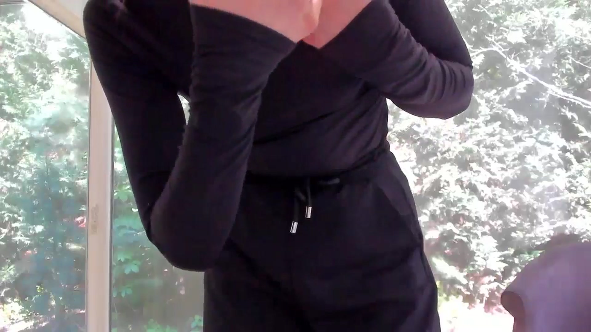 Gallery image thumbnail from Jessy_yy's myfreecams stream on, 04/26/2024, 13:42 image 17 of 20