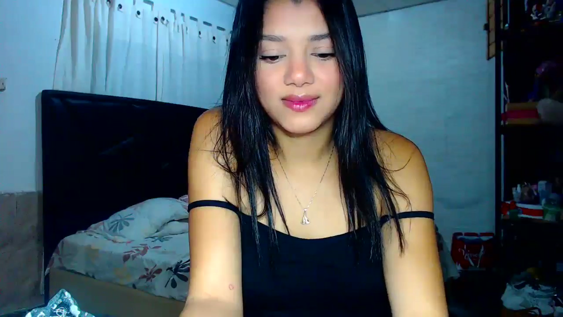 Gallery image thumbnail from Jessycutie's myfreecams stream on, 06/29/2025, 18:08 image 17 of 20