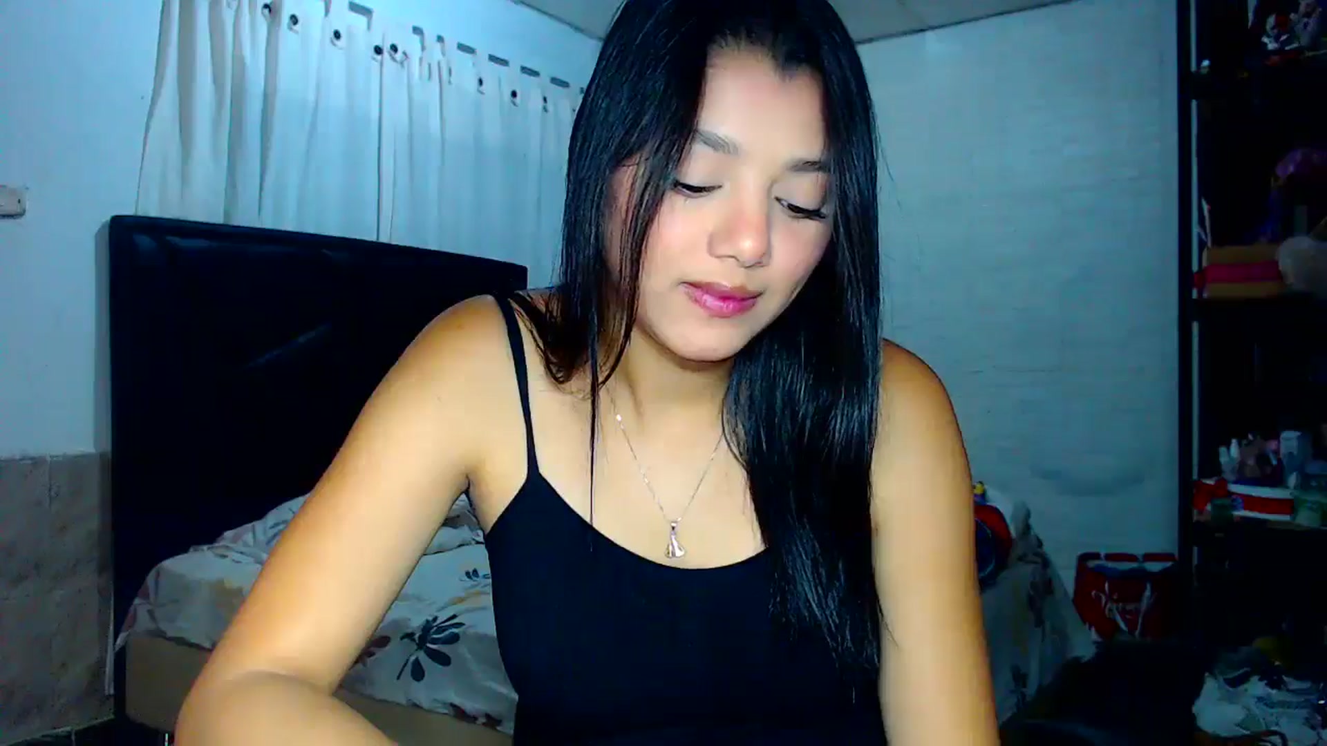 Gallery image thumbnail from Jessycutie's myfreecams stream on, 06/29/2025, 18:08 image 3 of 20