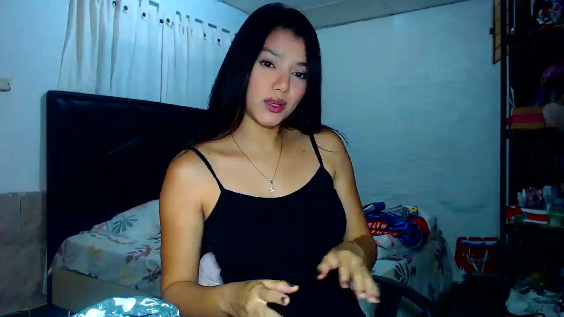 Gallery image thumbnail from Jessycutie's myfreecams stream on, 06/29/2025, 18:08 image 7 of 20