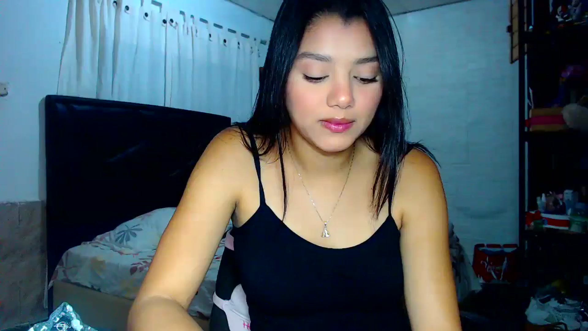 Gallery image thumbnail from Jessycutie's myfreecams stream on, 06/29/2025, 18:08 image 14 of 20