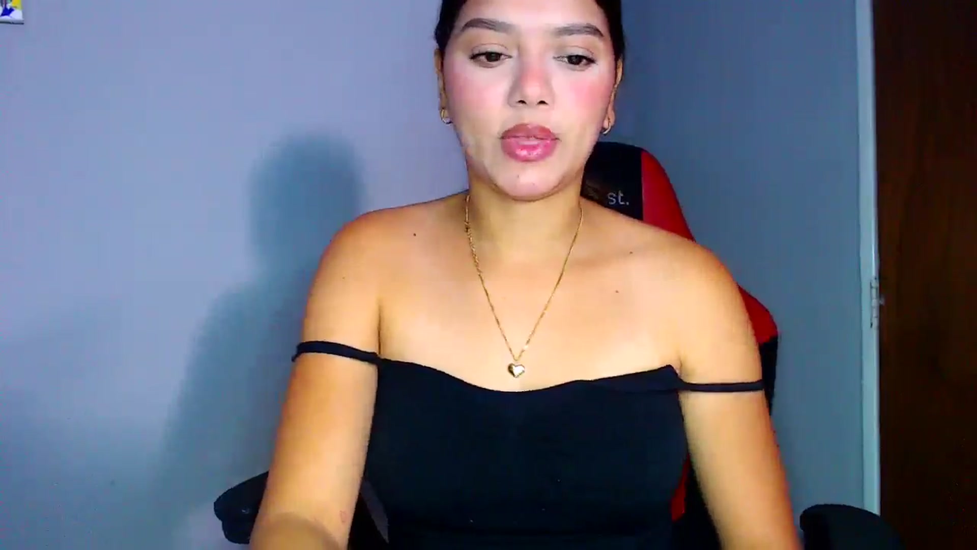 Gallery image thumbnail from Jessycutie's myfreecams stream on, 02/23/2026, 17:10 image 4 of 20