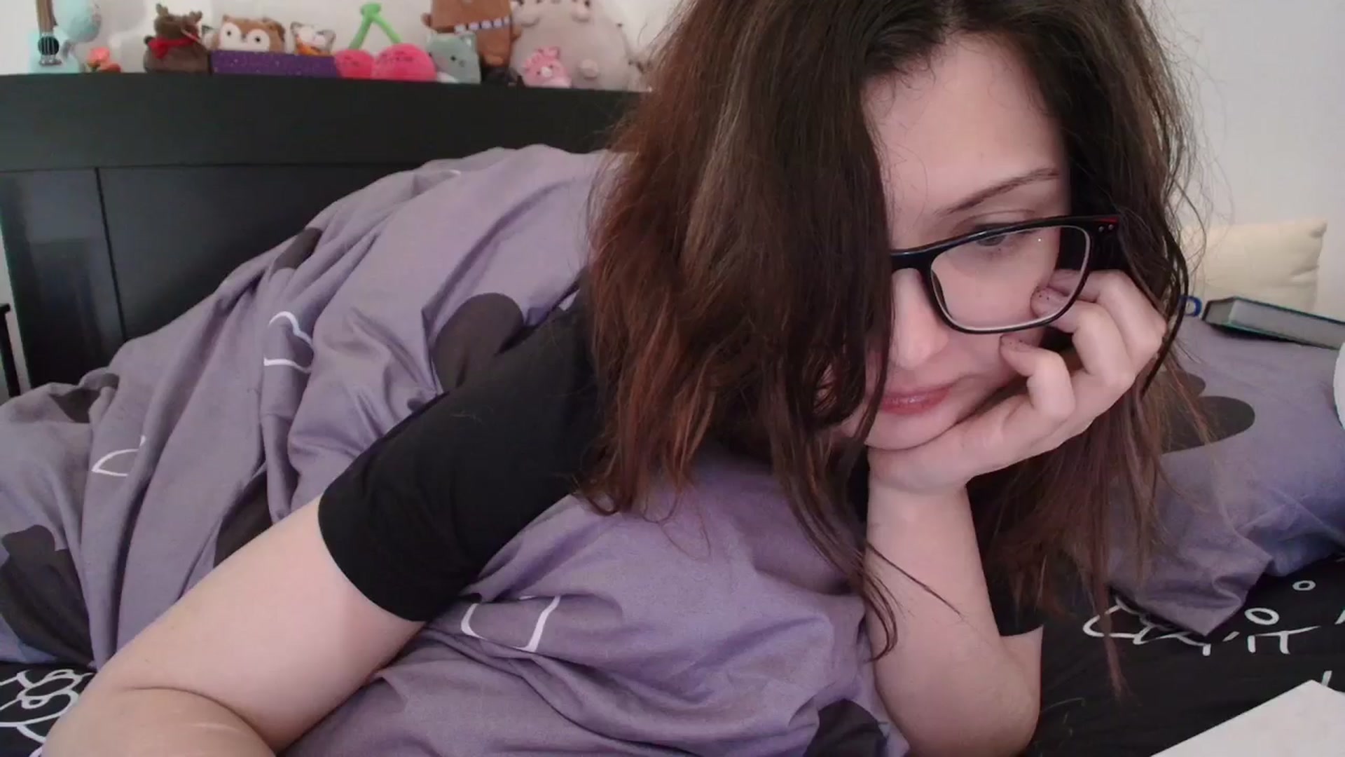 Gallery image thumbnail from JesusTipsMe's myfreecams stream on, 04/06/2026, 04:39 image 19 of 20