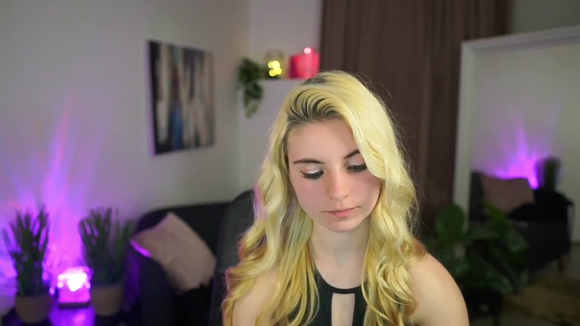 Gallery image thumbnail from Jetpearl74's myfreecams stream on, 03/18/2026, 20:47 image 20 of 20