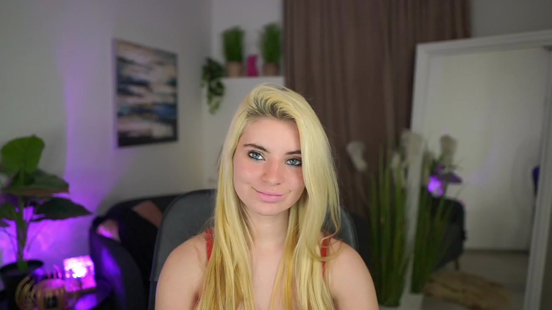 Gallery image thumbnail from Jetpearl74's myfreecams stream on, 03/22/2026, 20:48 image 12 of 20