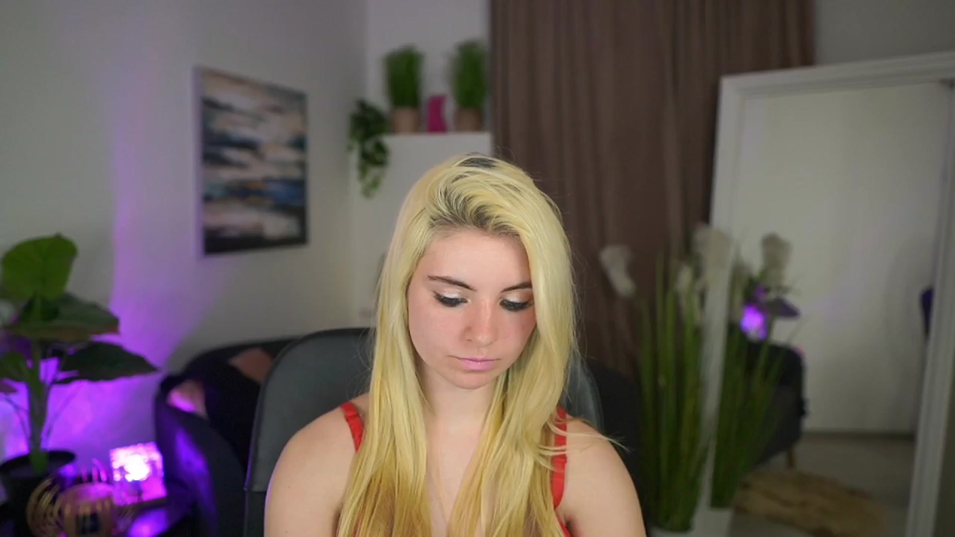 Gallery image thumbnail from Jetpearl74's myfreecams stream on, 03/22/2026, 20:48 image 15 of 20