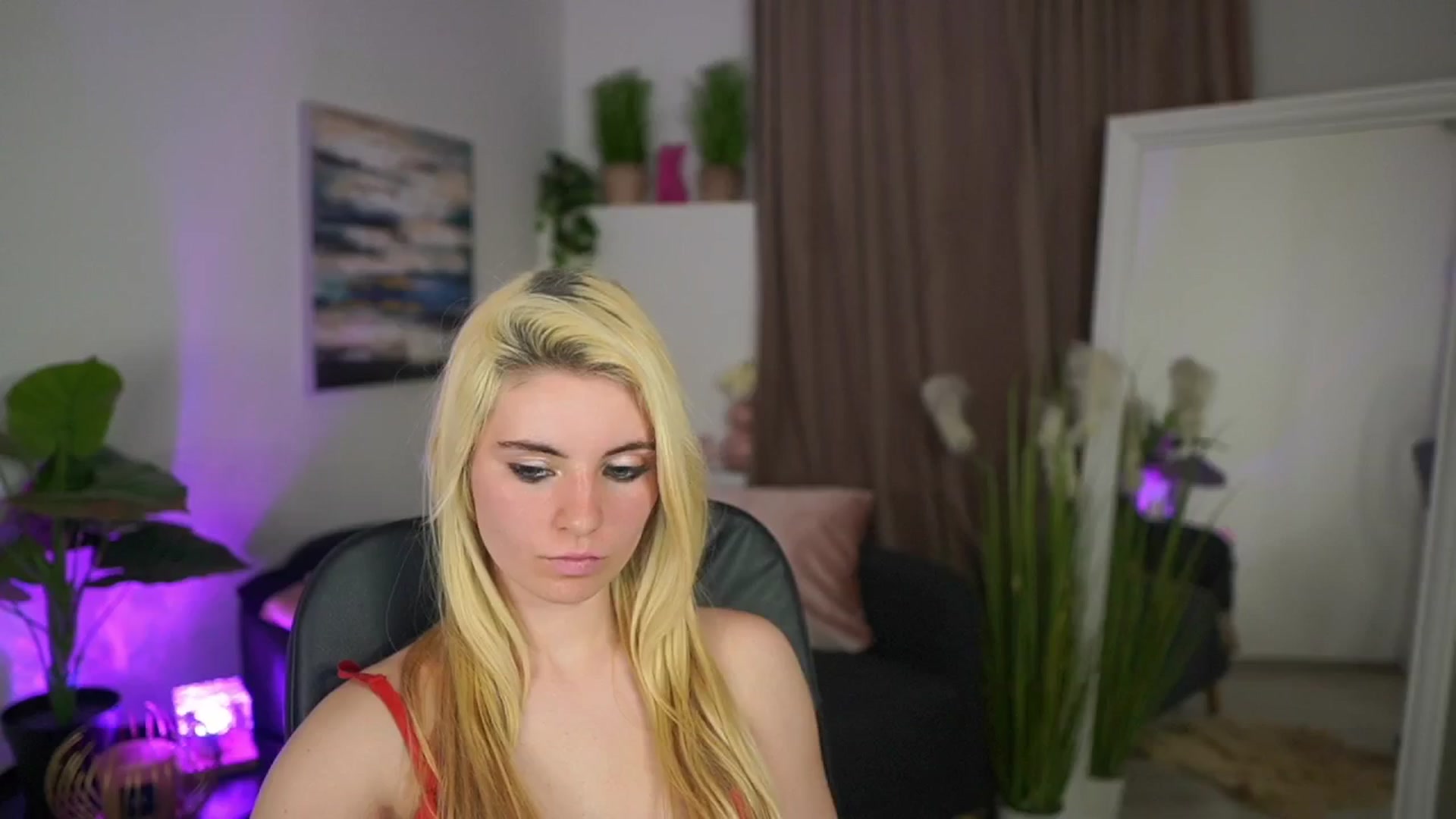 Gallery image thumbnail from Jetpearl74's myfreecams stream on, 03/22/2026, 23:26 image 17 of 20