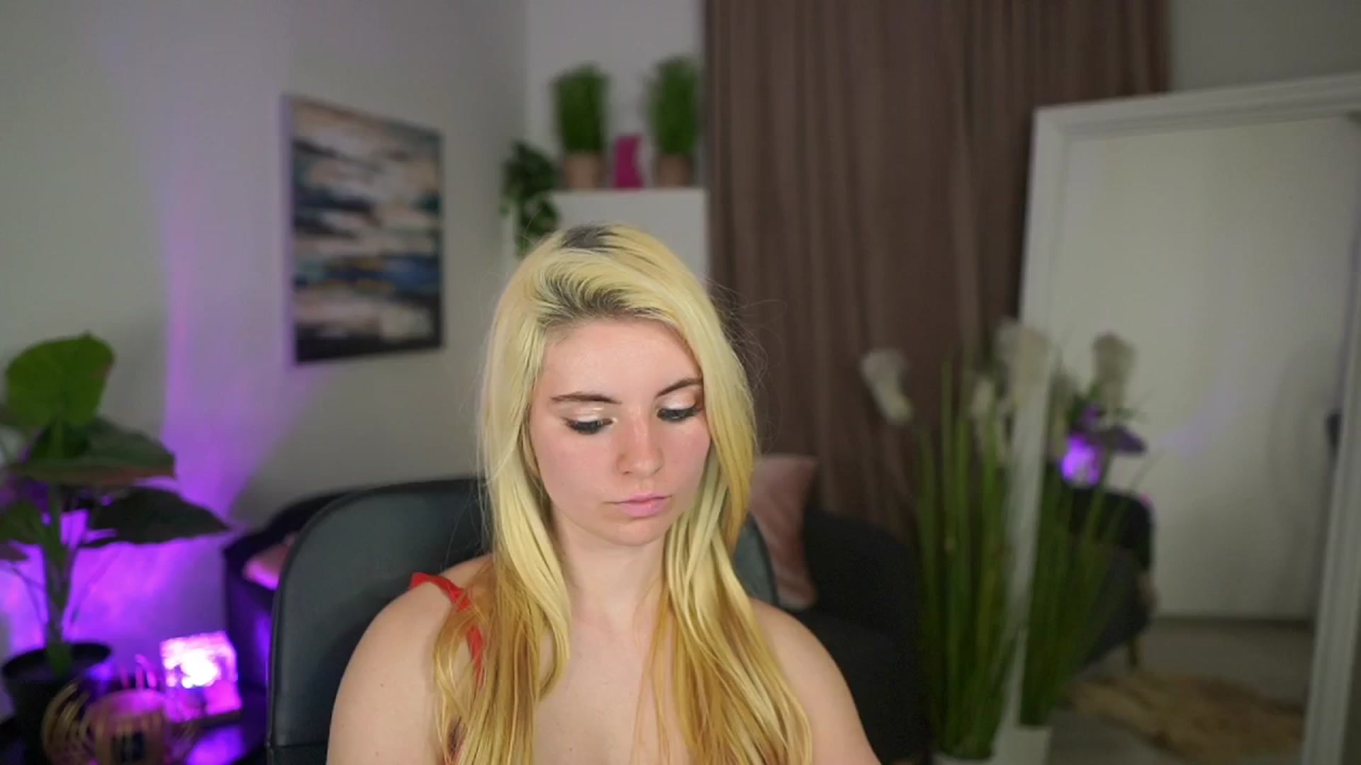 Gallery image thumbnail from Jetpearl74's myfreecams stream on, 03/22/2026, 23:26 image 14 of 20